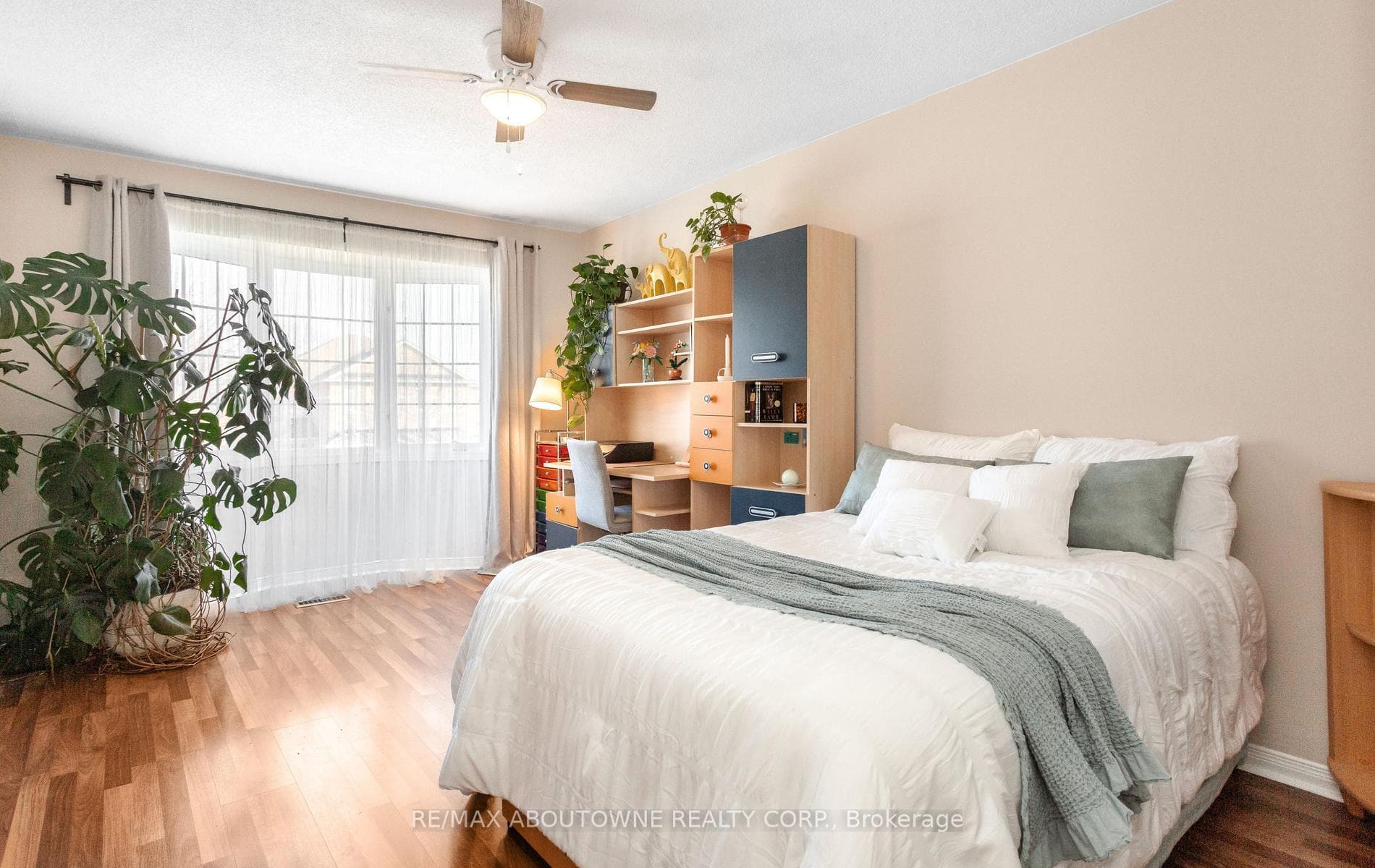 2nd Bedroom