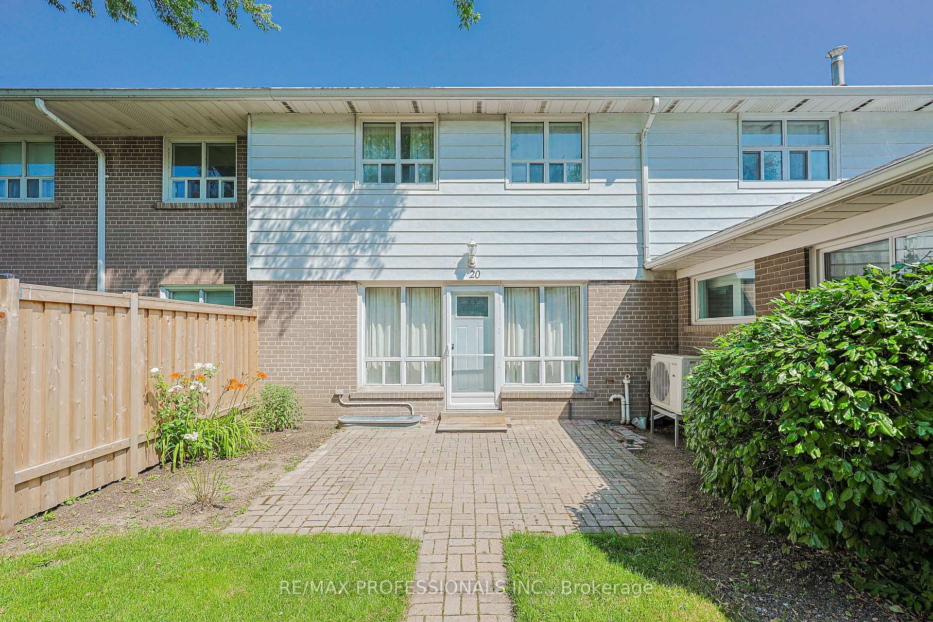 160 Carsbrooke Road Unit 20 photo 1