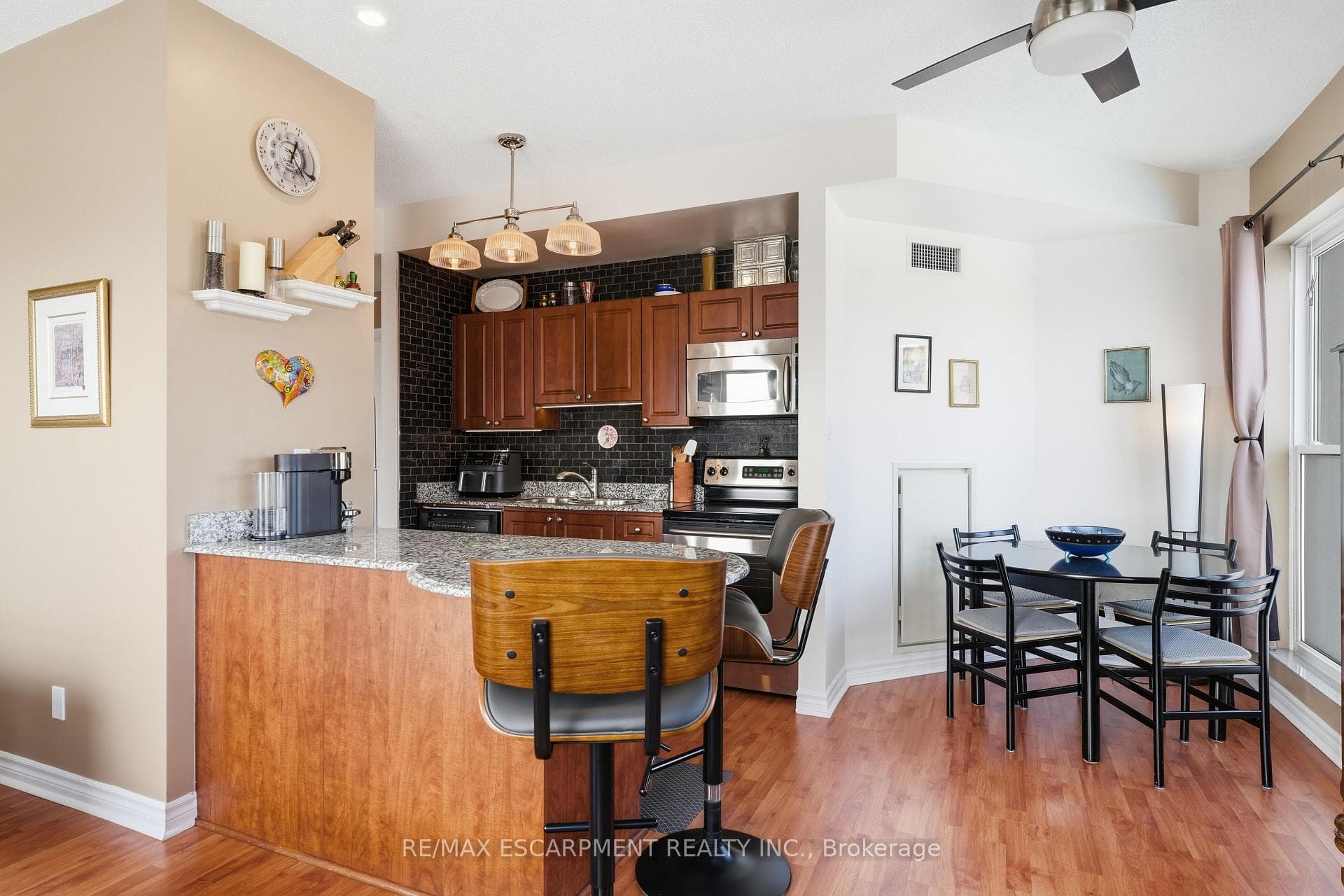 135 James Street Unit 802 photo 8