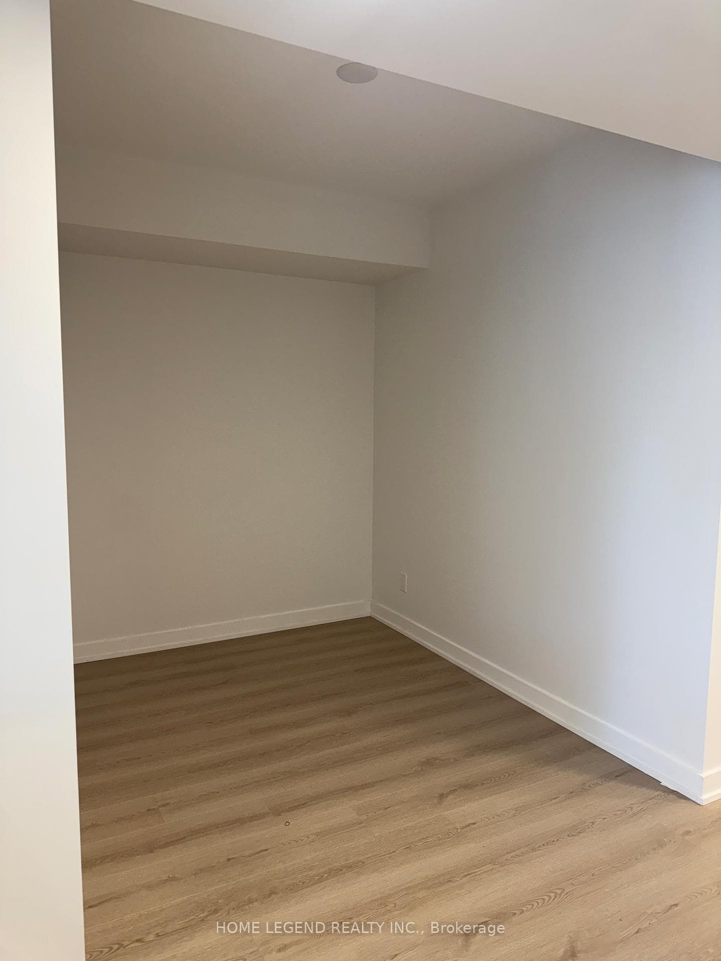 100 Queen Street Unit 705 photo 9