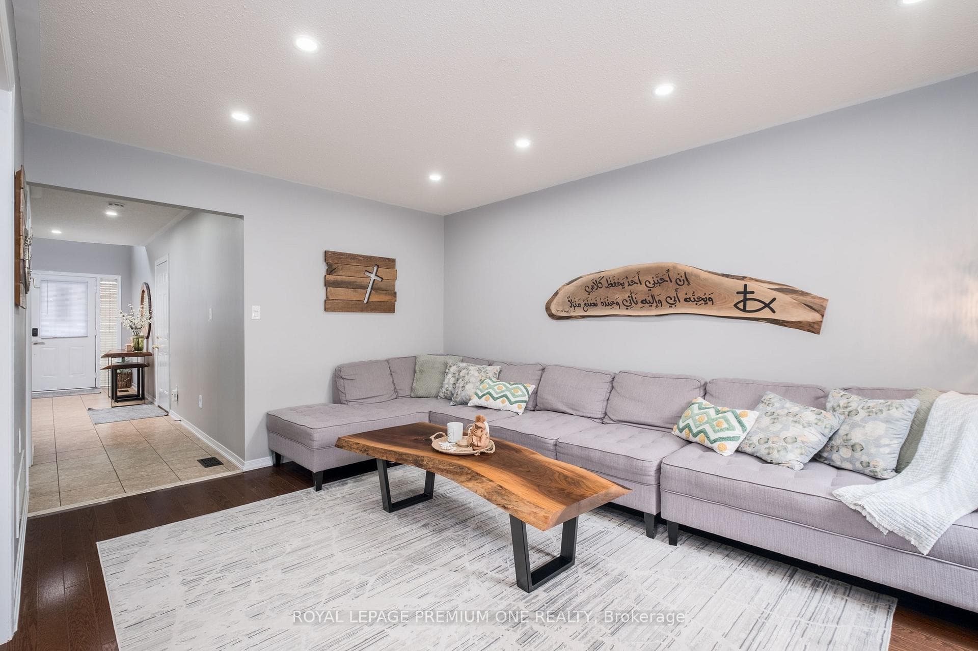 24 Nutwood Way photo 12