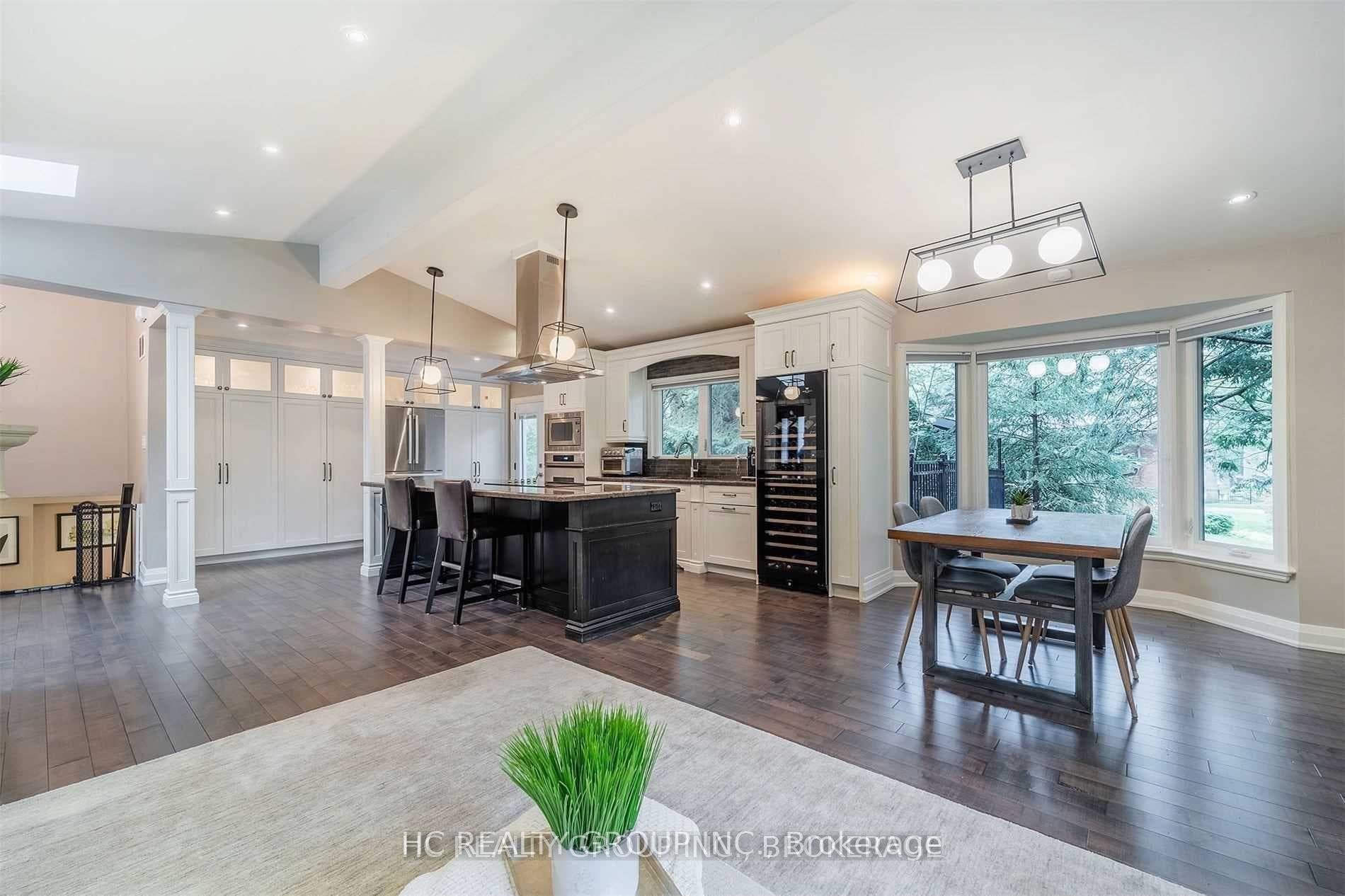 1513 Merrow Road photo 6