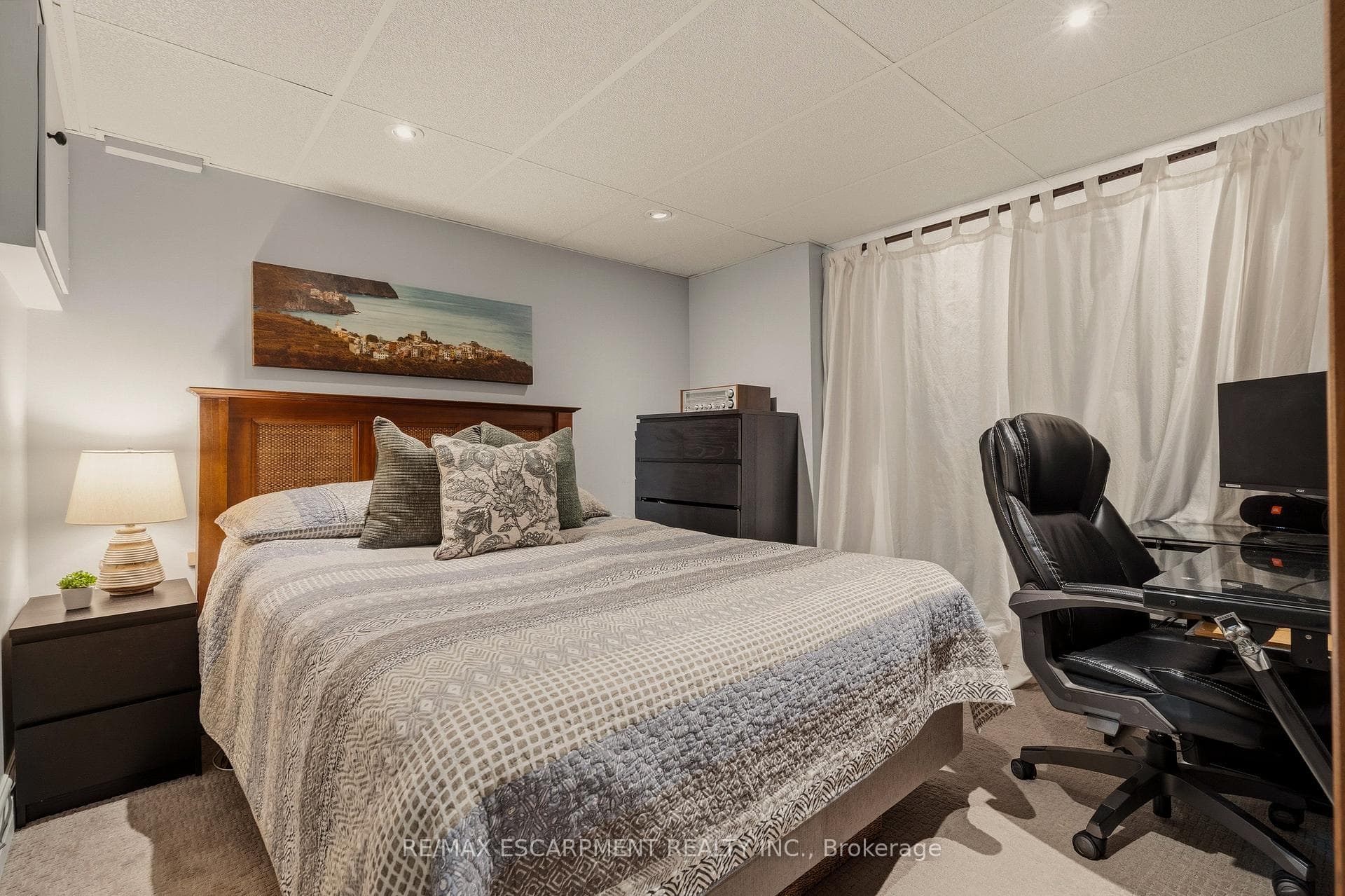 38 Parker Avenue photo 32
