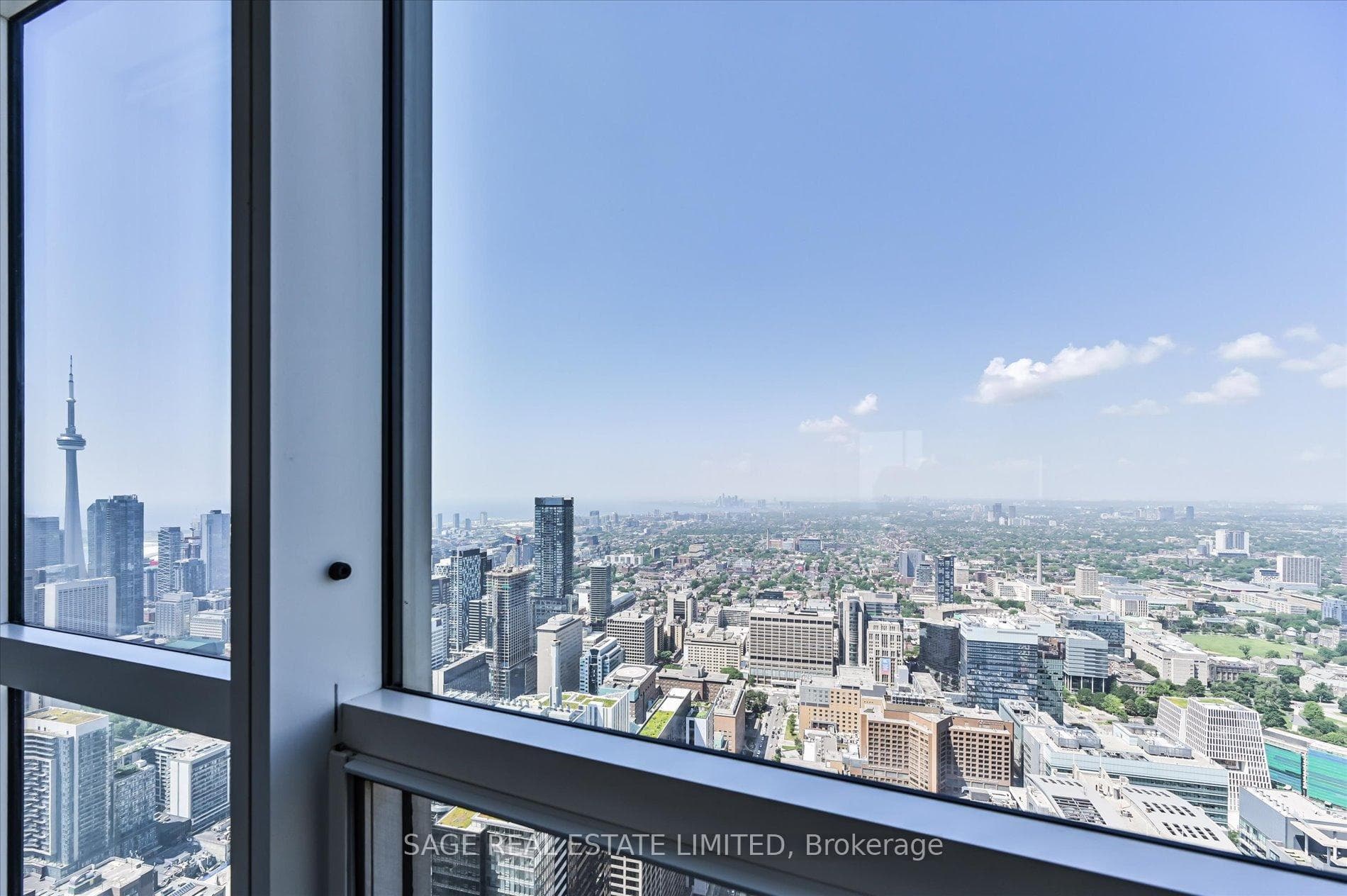 388 Yonge Street Unit 6814 photo 21