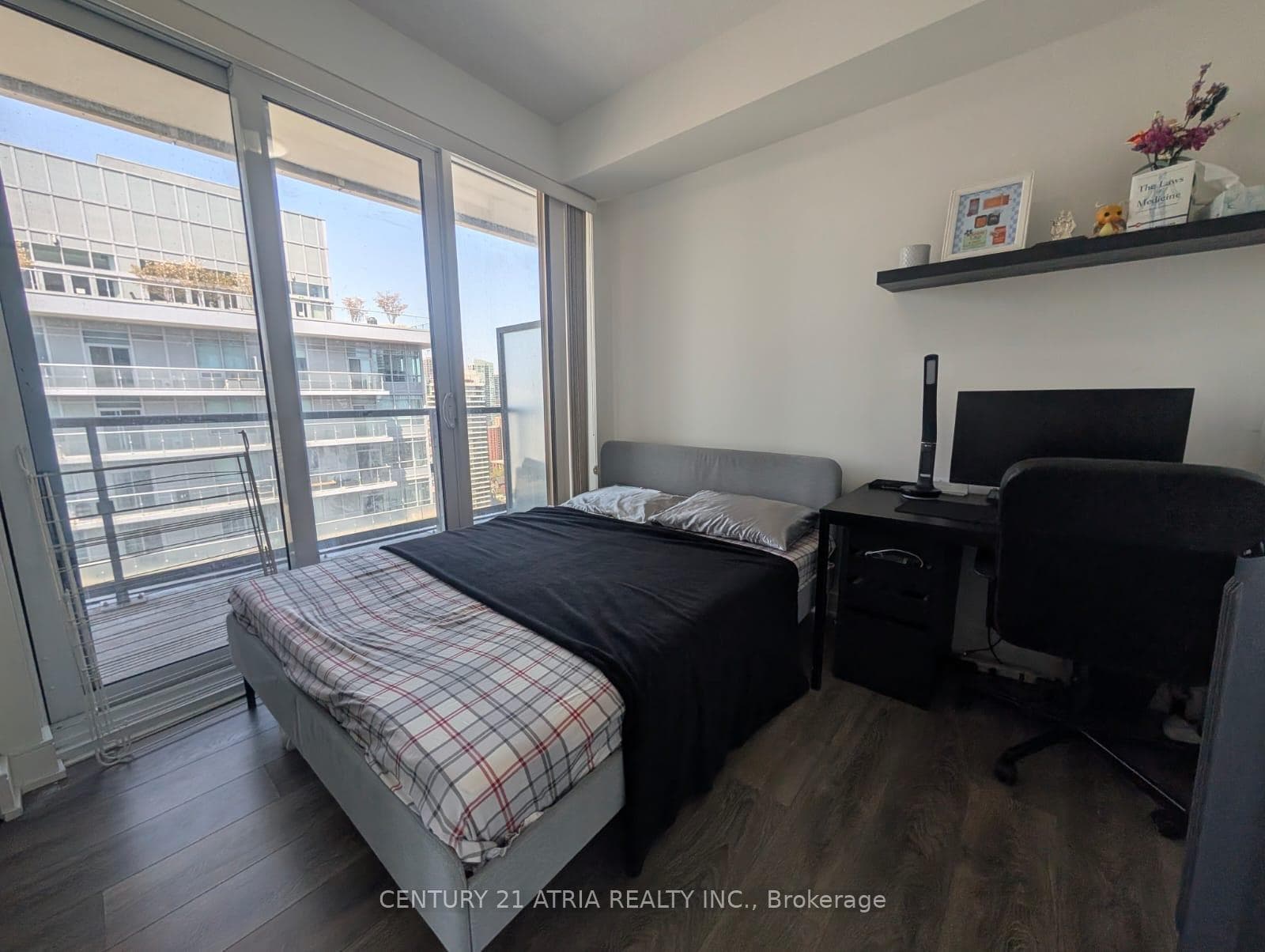 89 McGill Street Unit 3002 photo 8