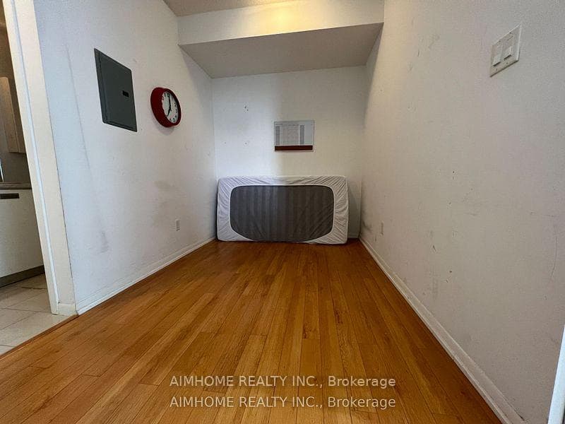 38 Grenville Street Unit 3902 photo 10