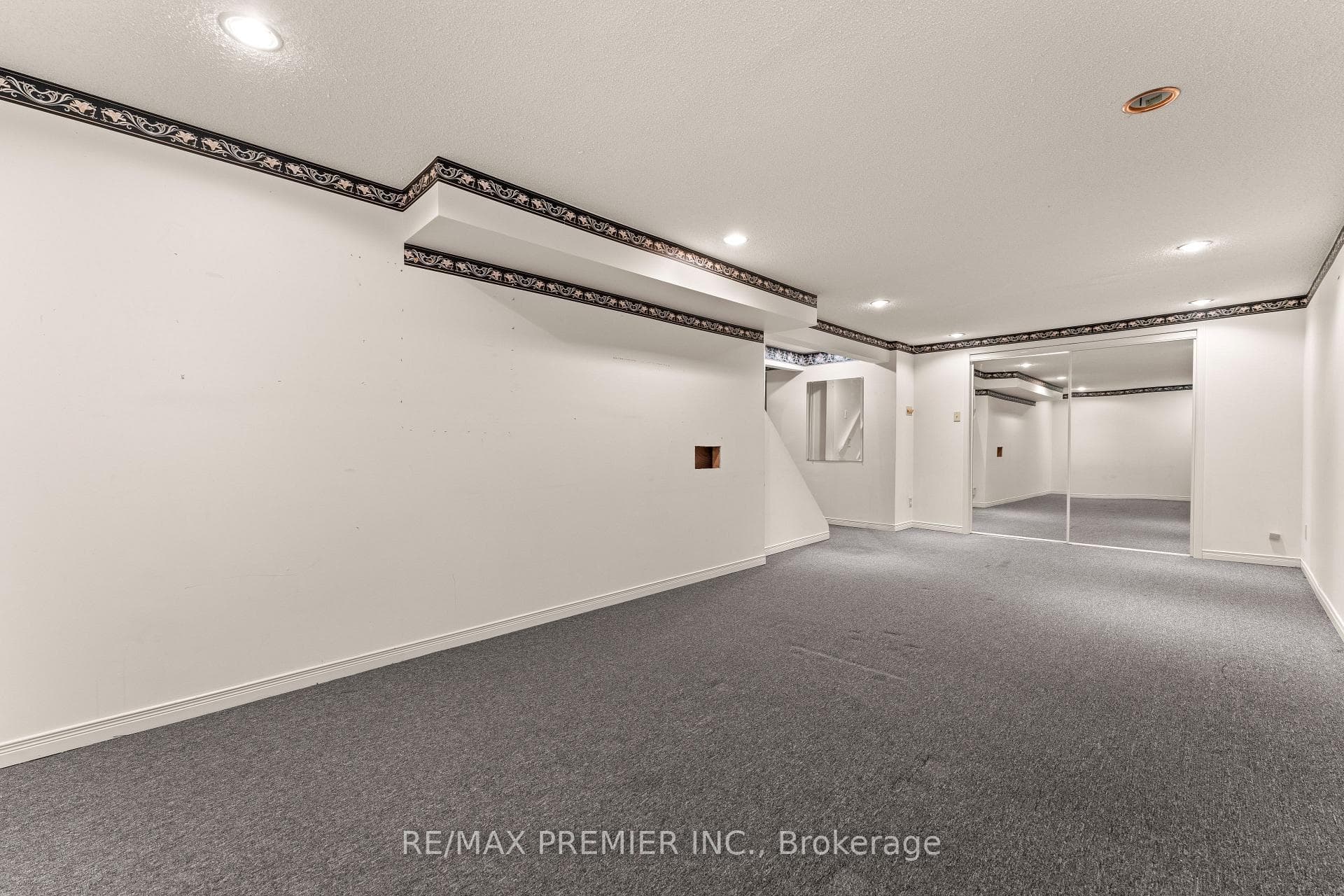 96 Reynier Drive photo 30