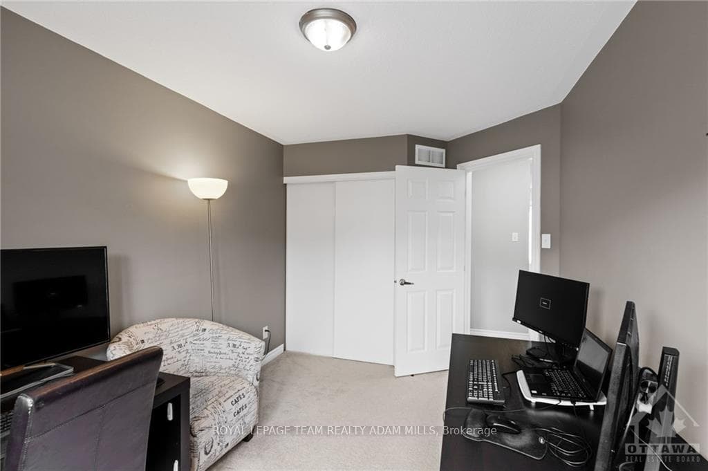108 HARMATTAN Avenue photo 22