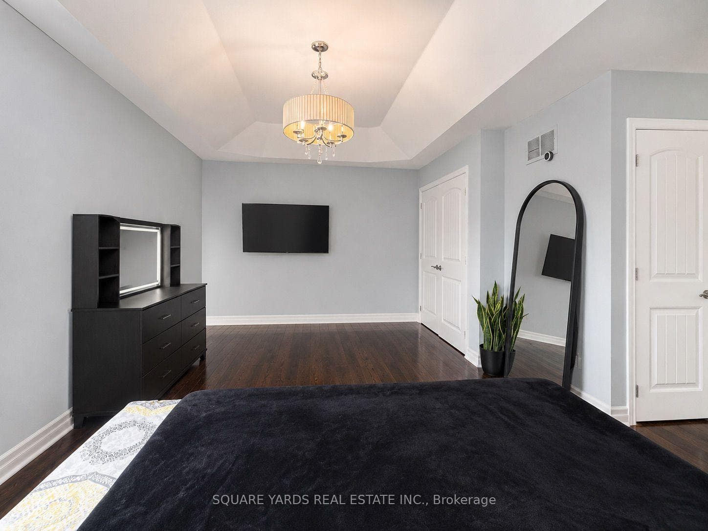 23 Scott Boulevard photo 17