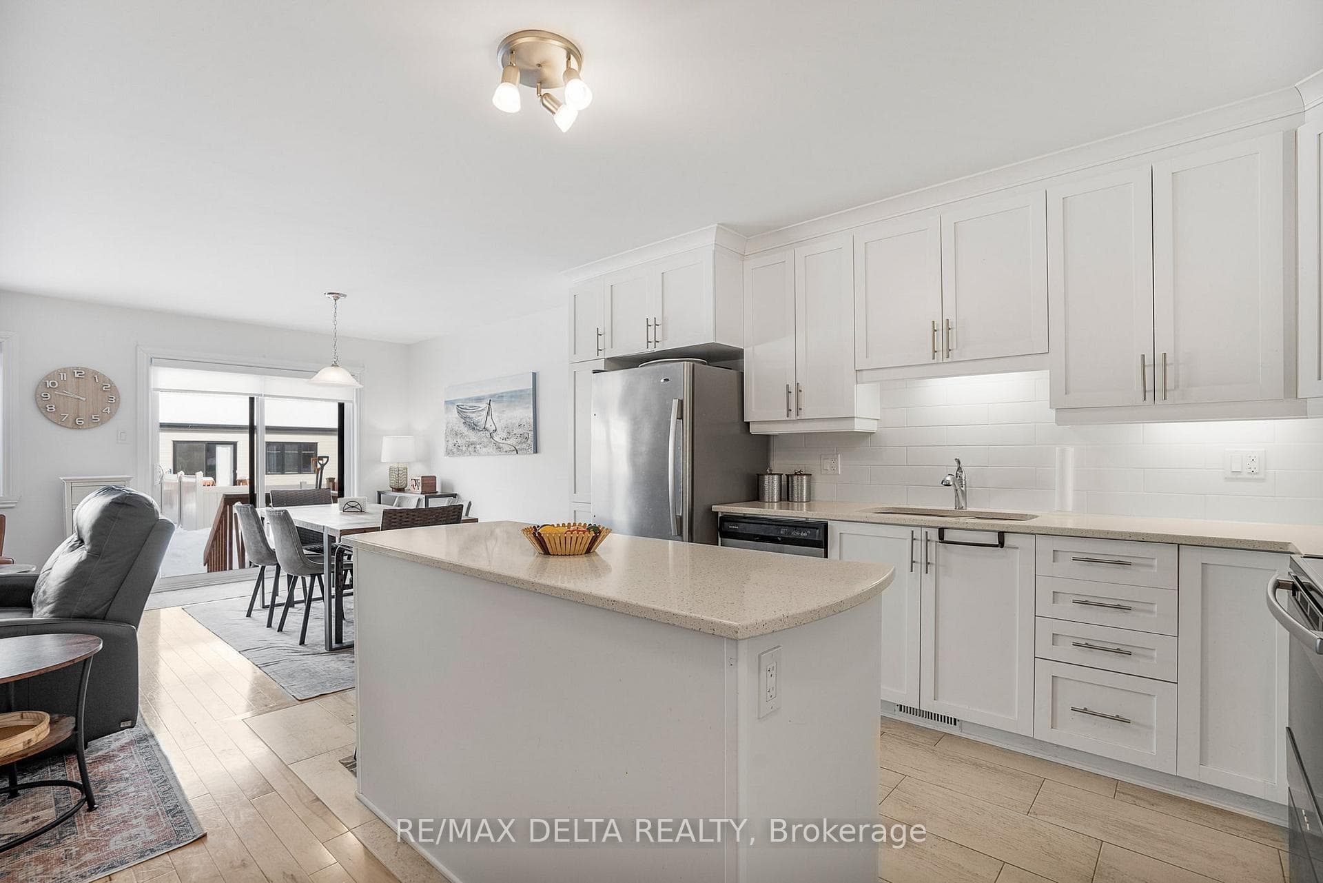52 Johanne Street photo 8