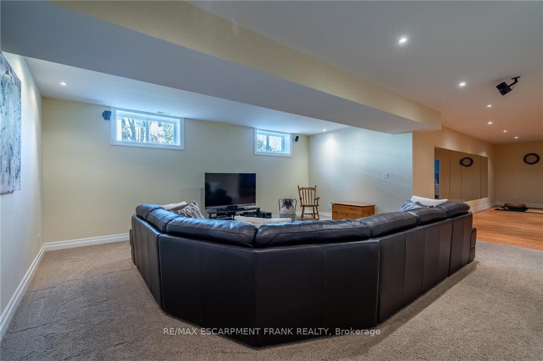 157 Terrence Park Drive photo 31