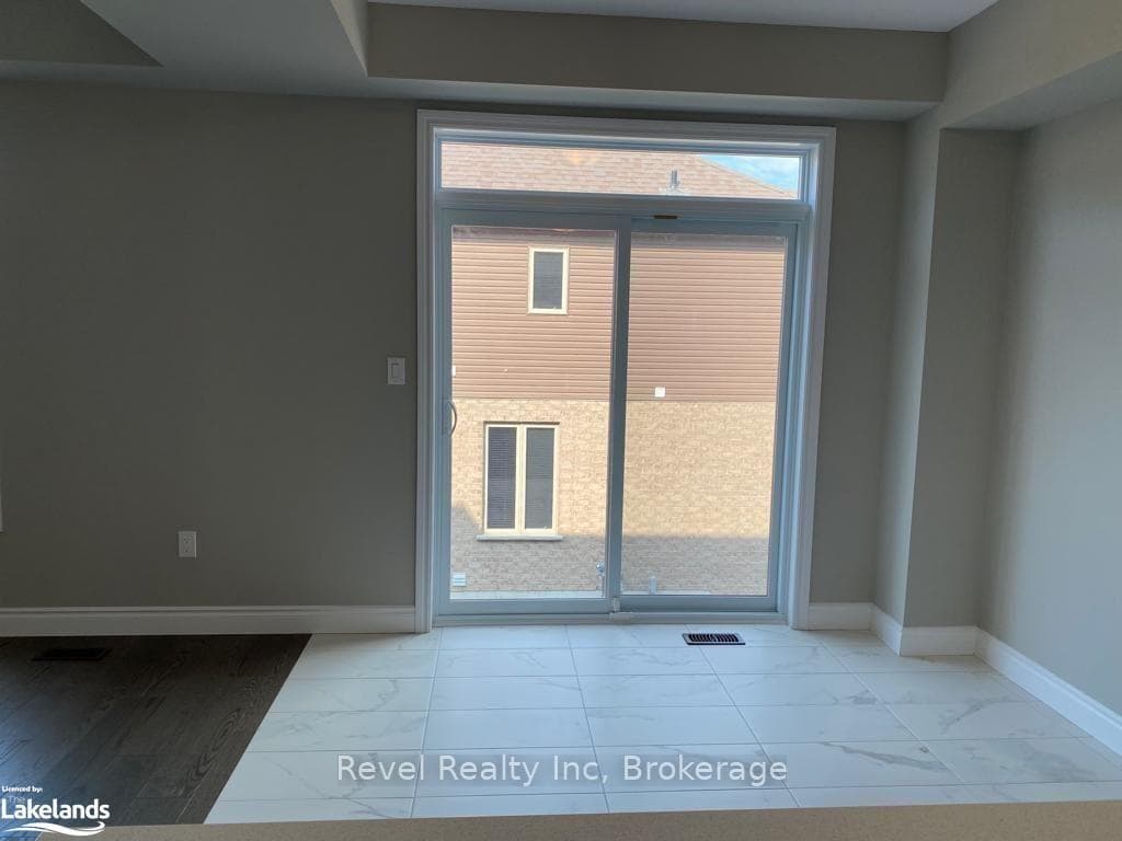 1050 WRIGHT Drive photo 6