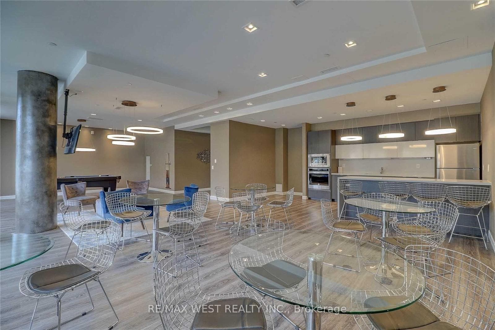 741 Sheppard Ave N/A Unit 802 photo 23