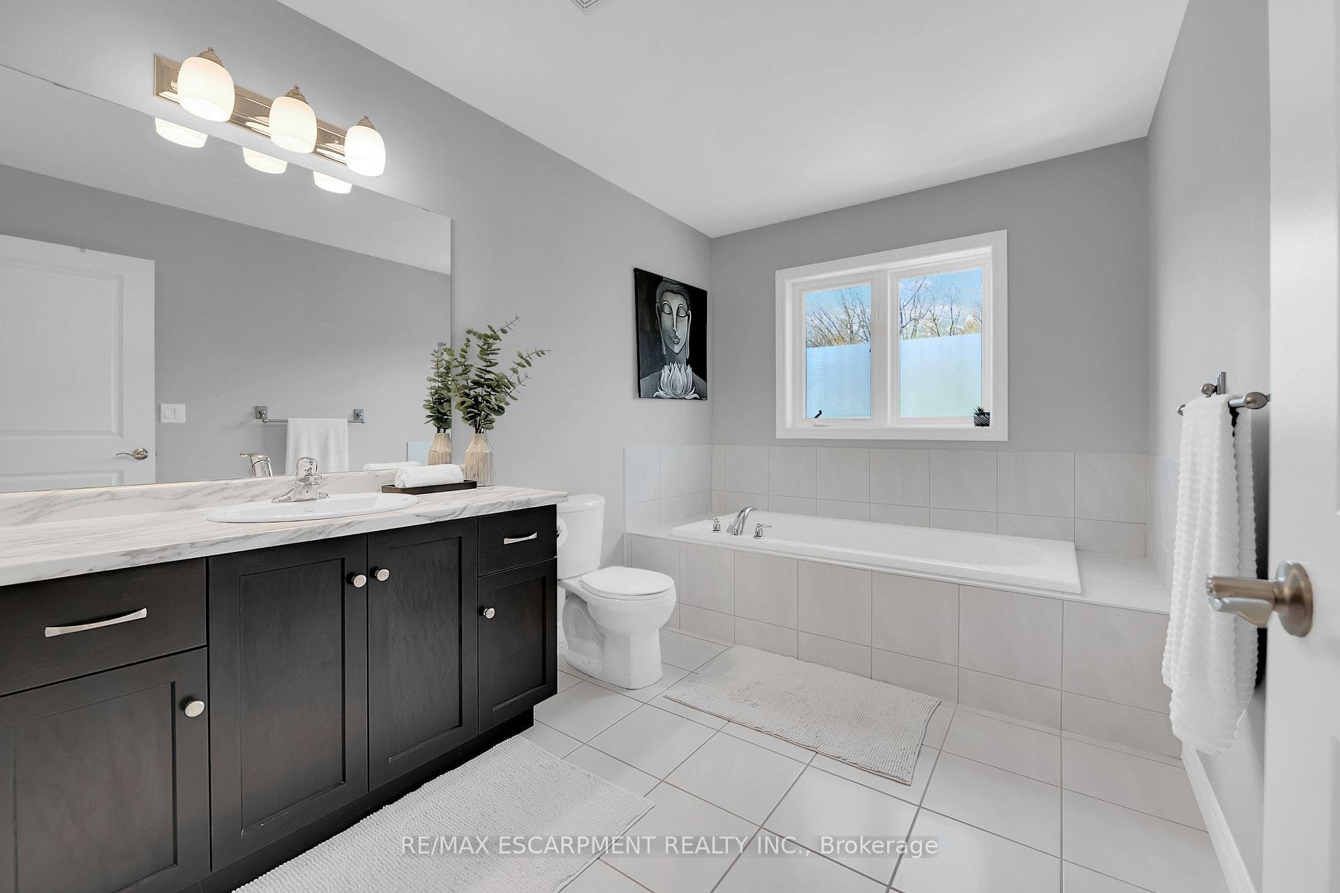 137 Kinsman Drive photo 28