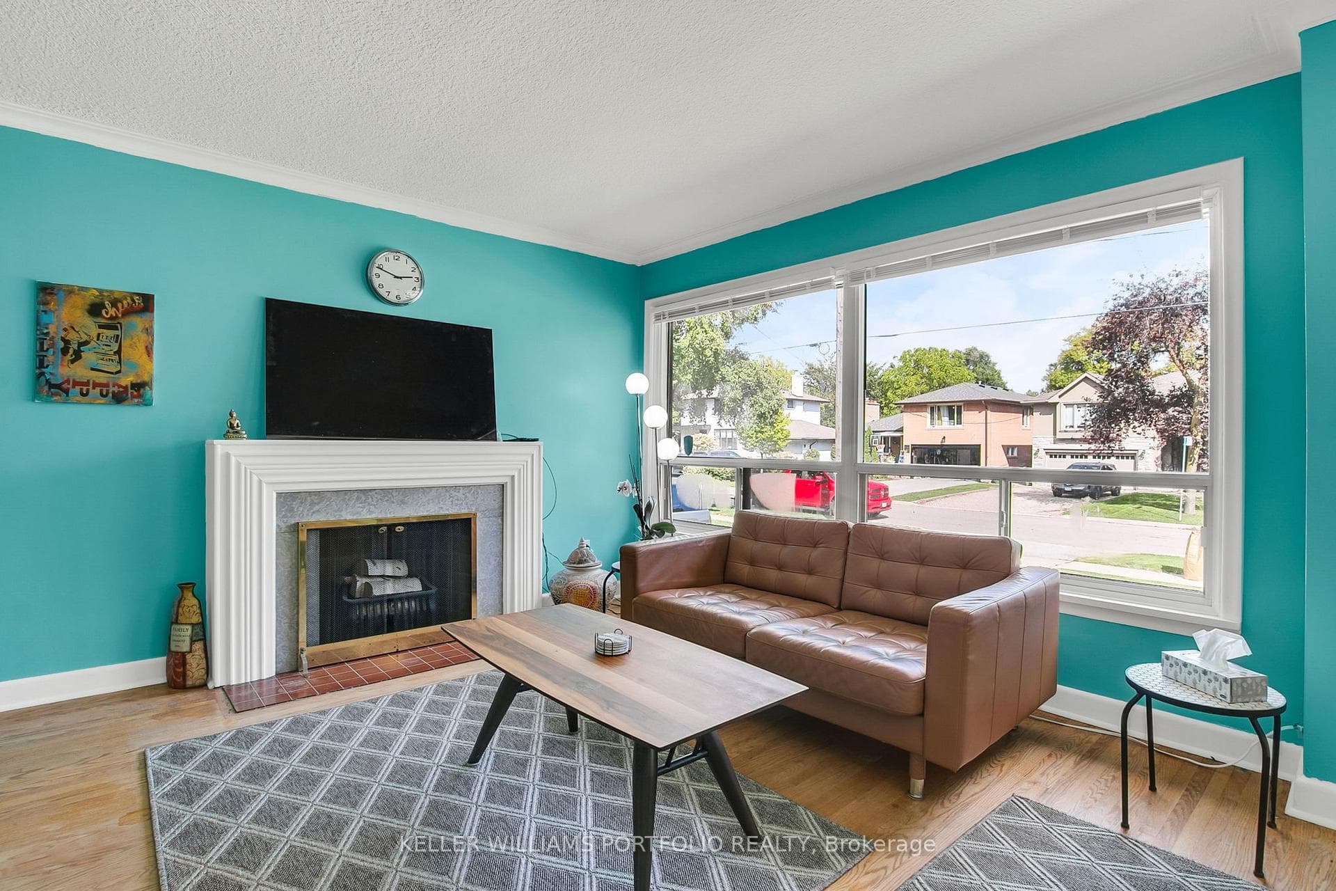 106 Botfield Avenue photo 6