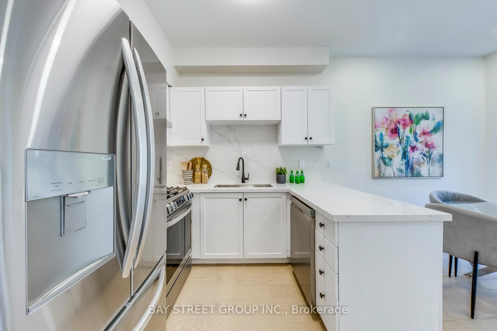 2323 Dalebrook Drive photo 14