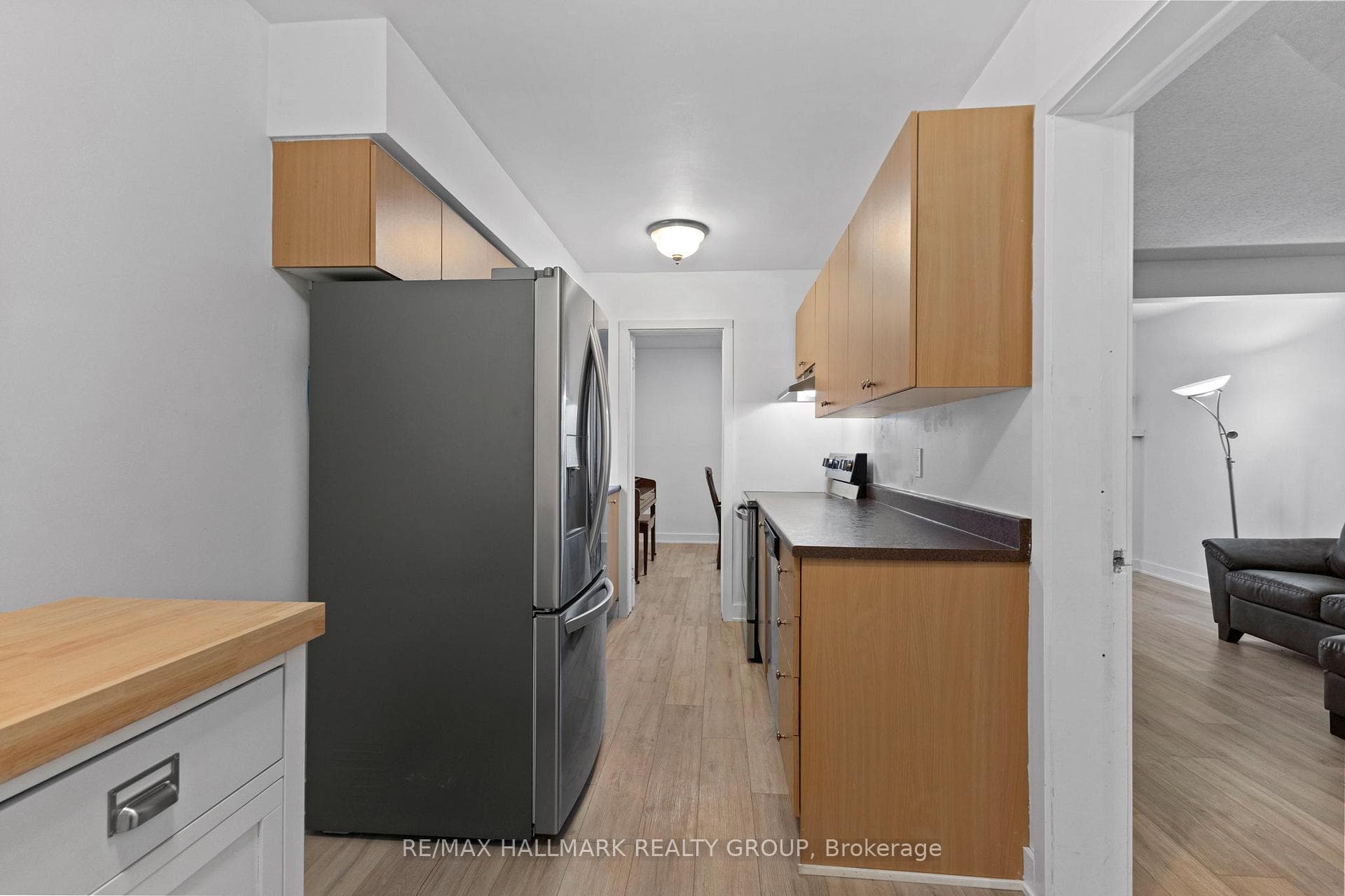 463 Canotia Place photo 17