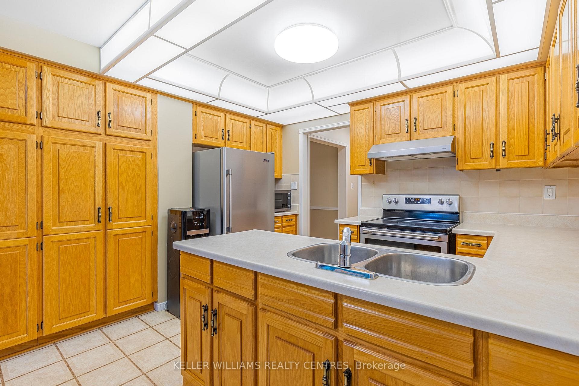 278 Osmond Crescent photo 12