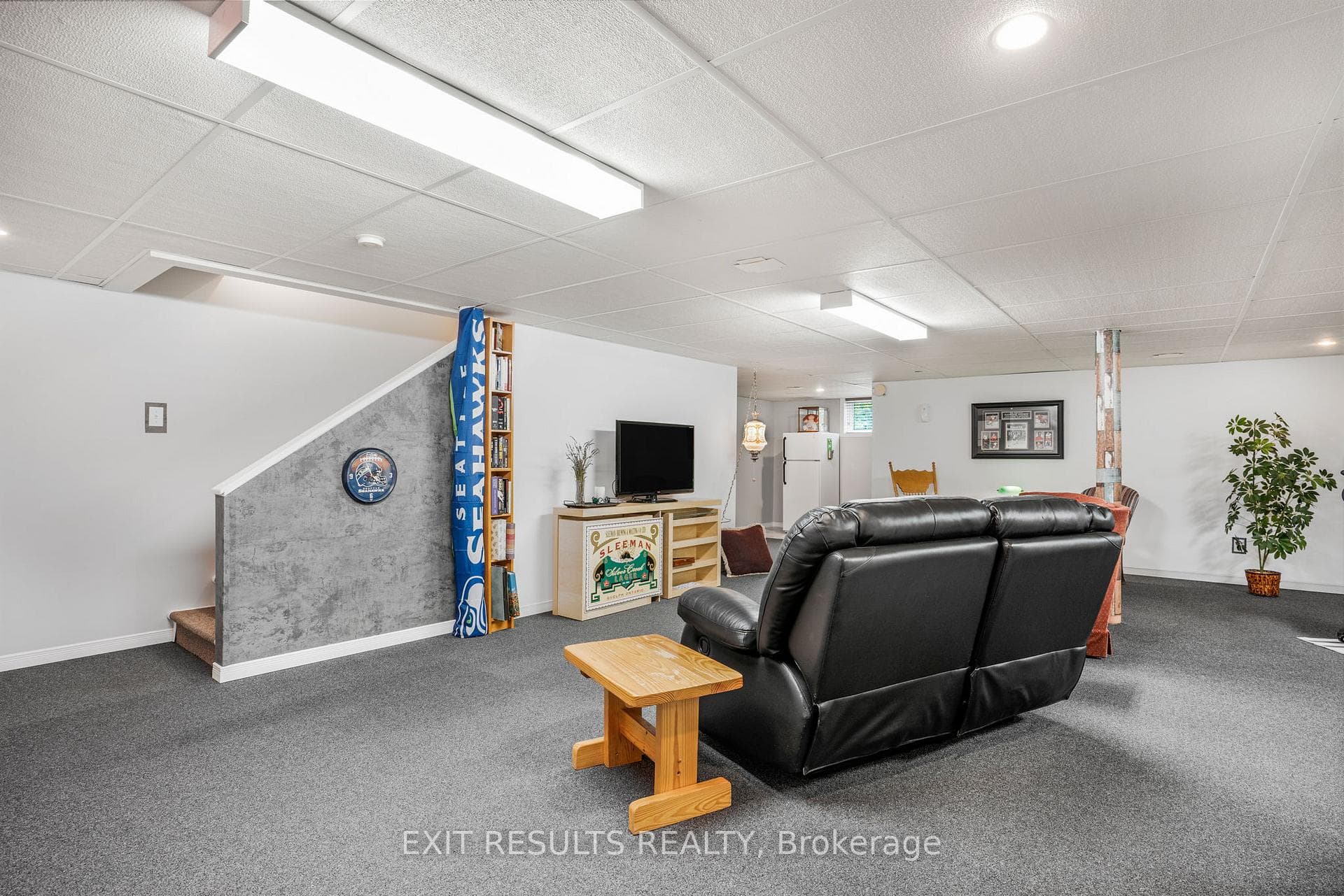 17568 Island Road photo 19