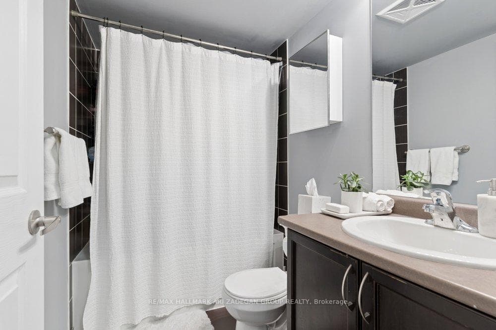 19 Grand Trunk Crescent Unit 3108 photo 15