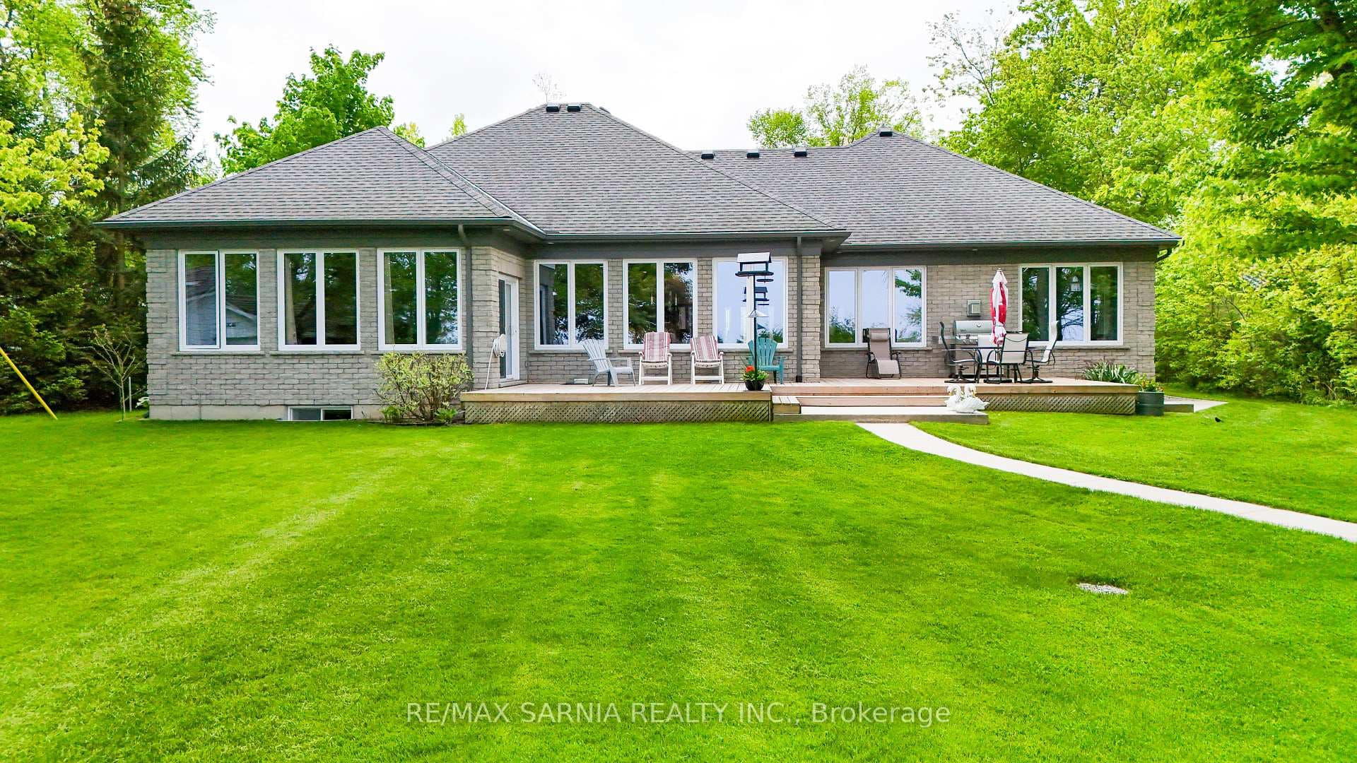 3394 Schram Drive photo 6