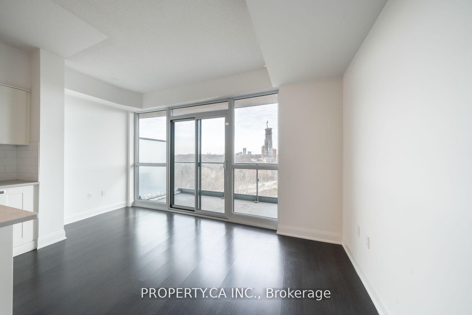 160 Vanderhoof Avenue Unit 601 photo 17