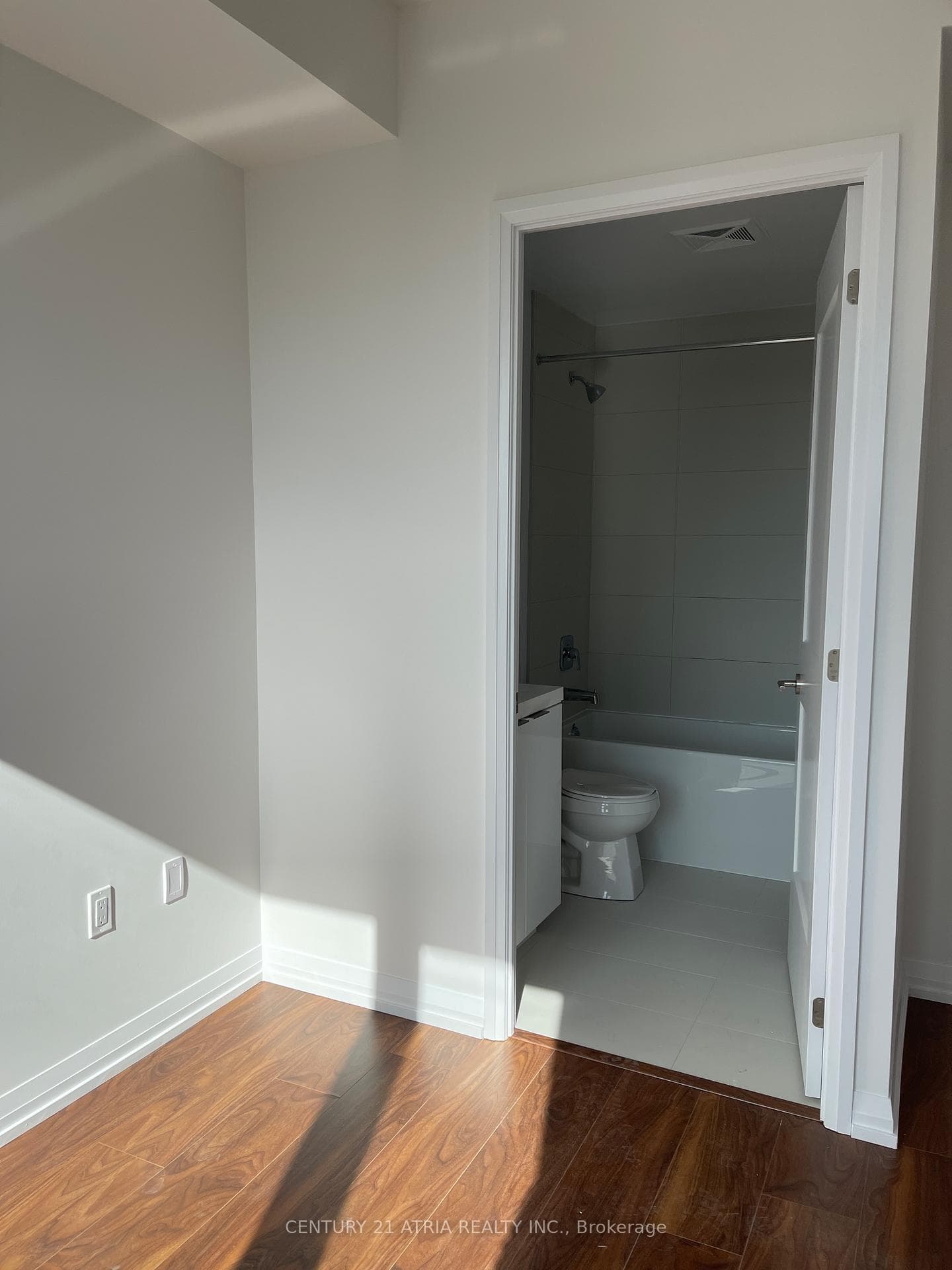 25 Holly Street Unit 1107 photo 7
