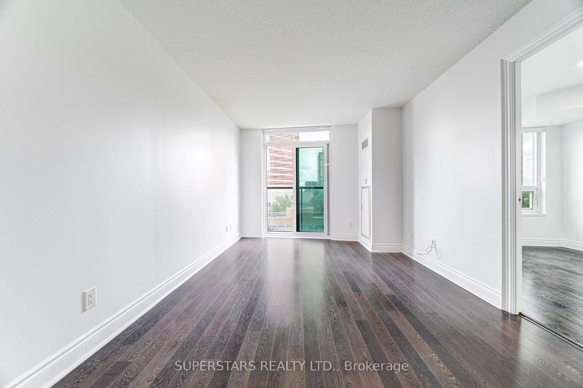 25 Greenview Avenue Unit 524 photo 16