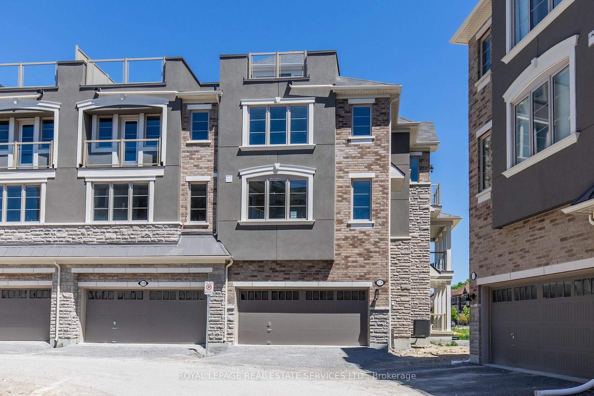 116 Cornell Centre Boulevard photo 40