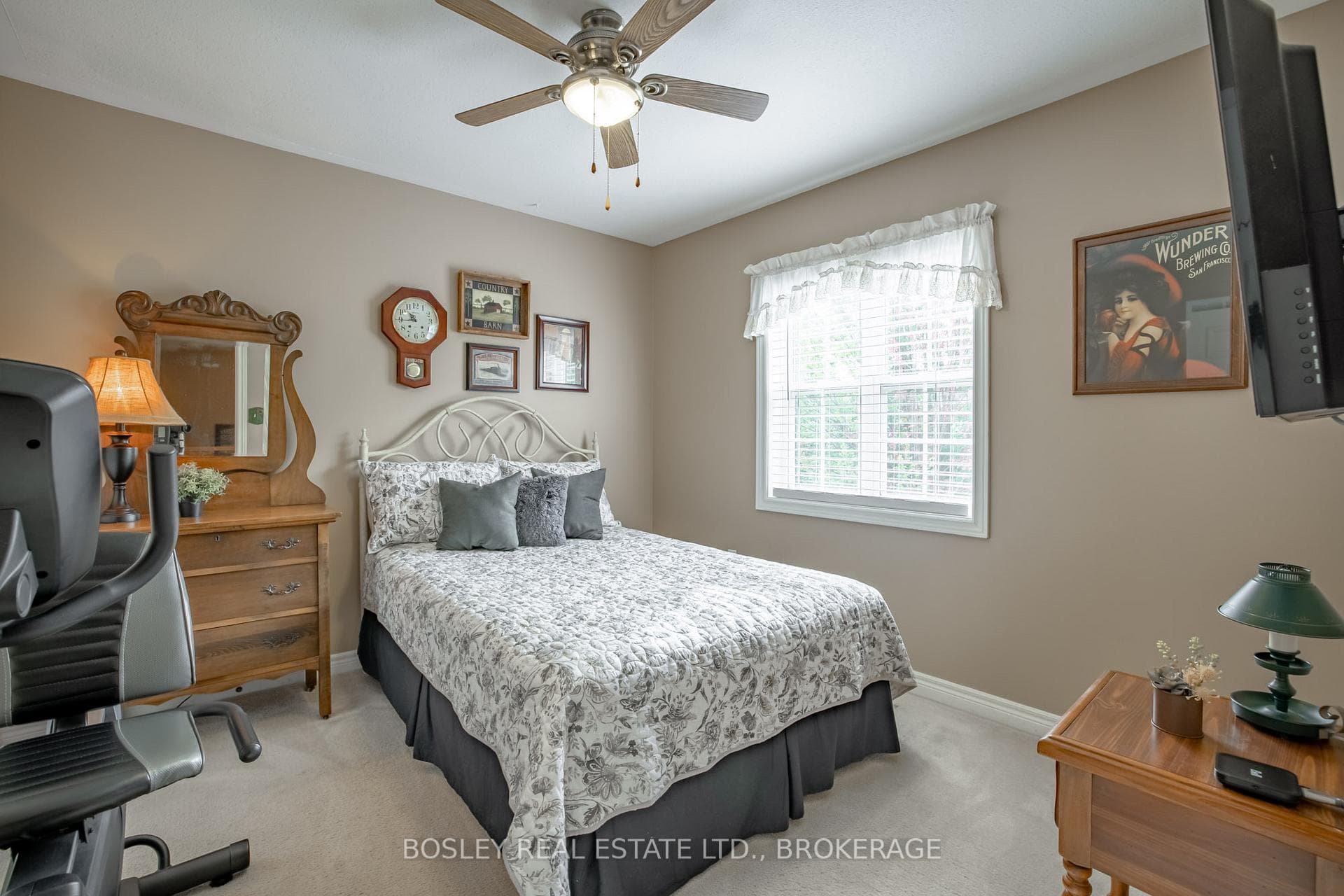 Guest bedroom number one