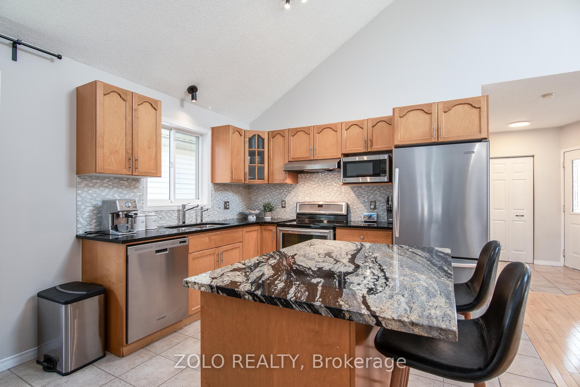 85 Doyle Drive photo 14