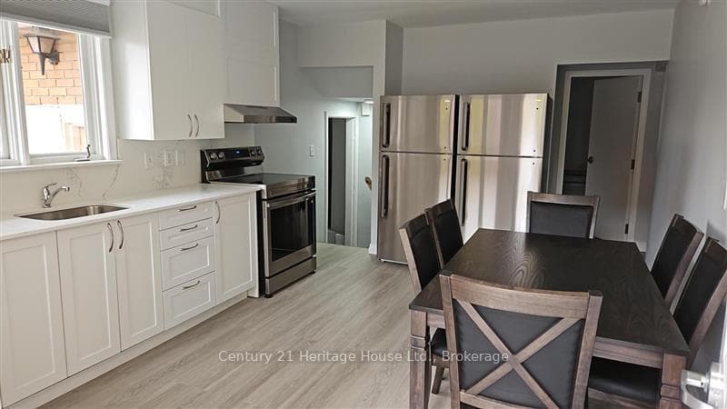 245 Lester Street photo 6