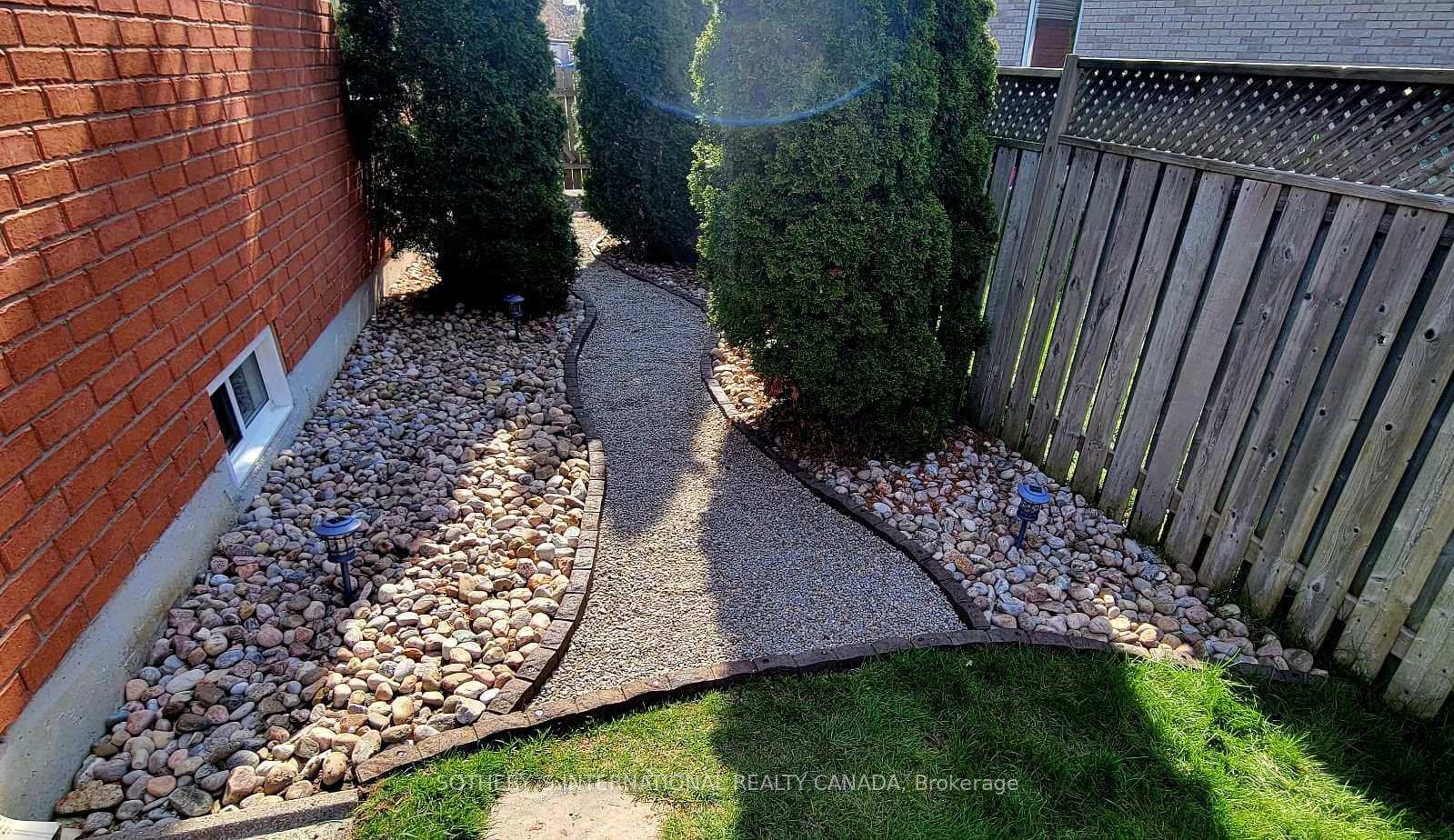 205 Madden Place photo 37