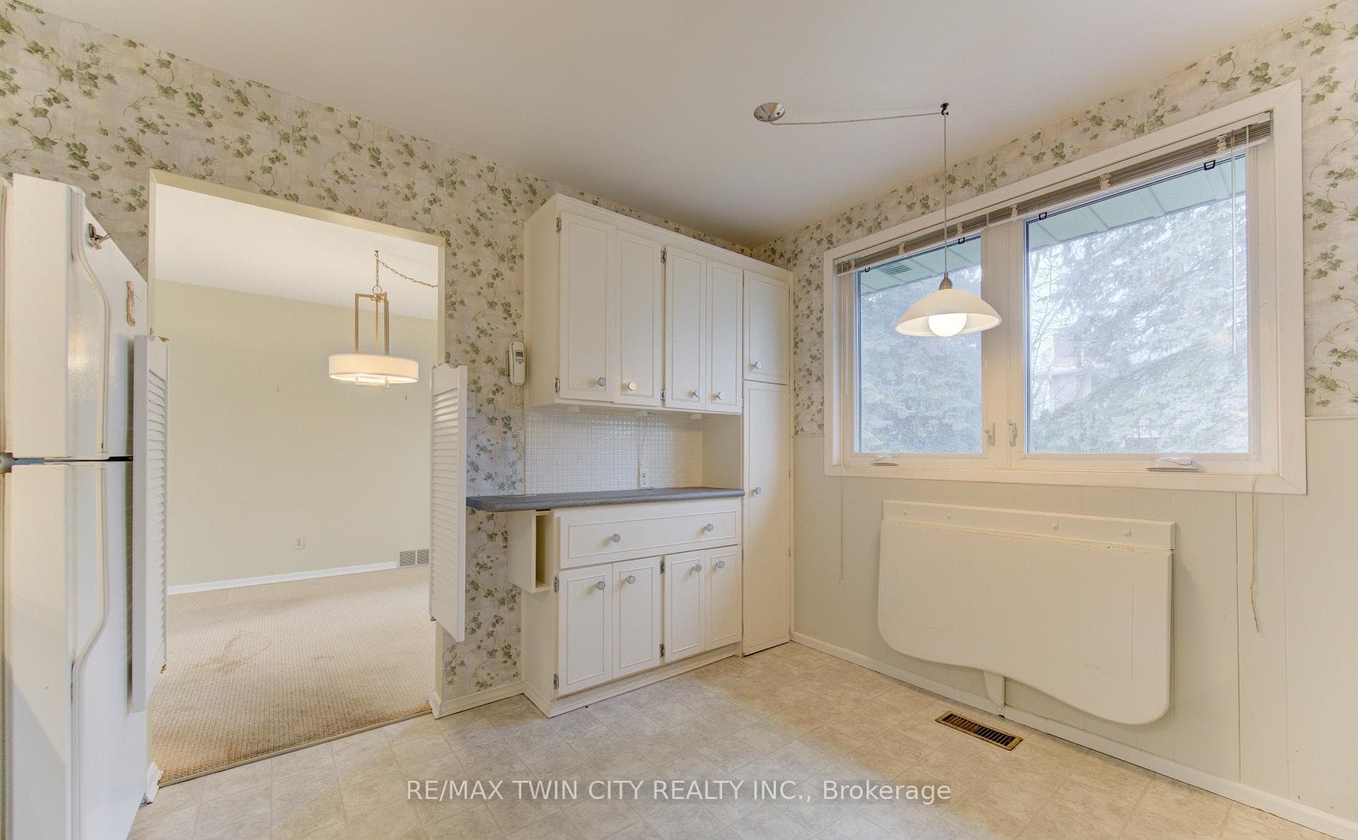 313 Braemore Avenue photo 14