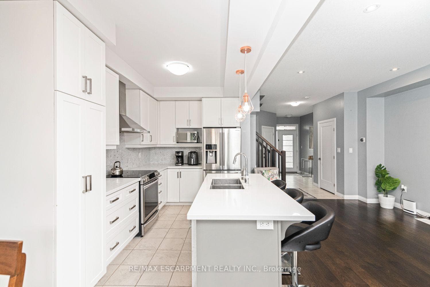 55 Greenwich Avenue photo 16