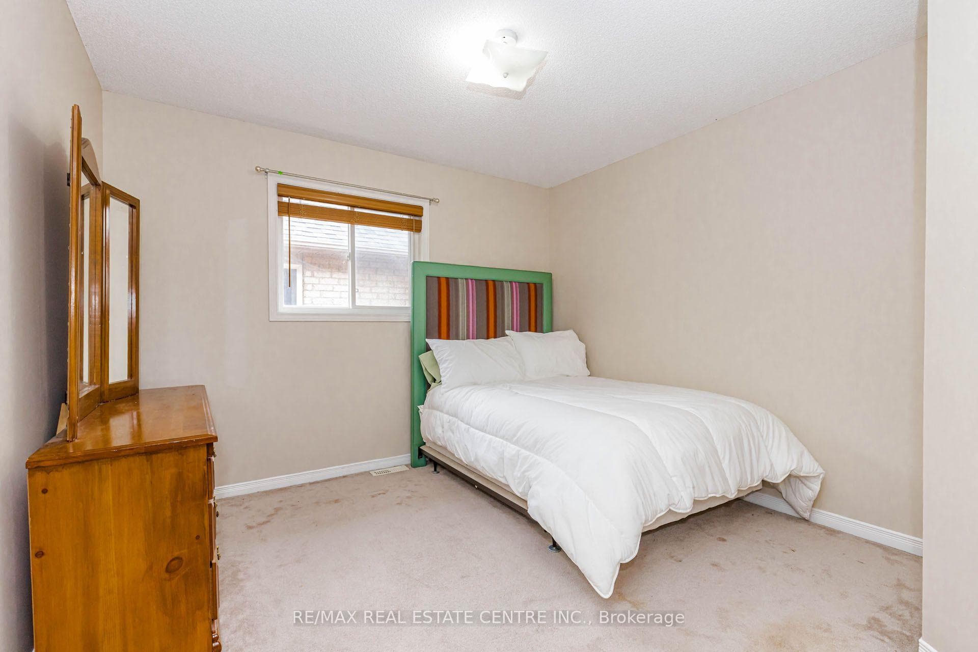 35 Prince Crescent photo 19
