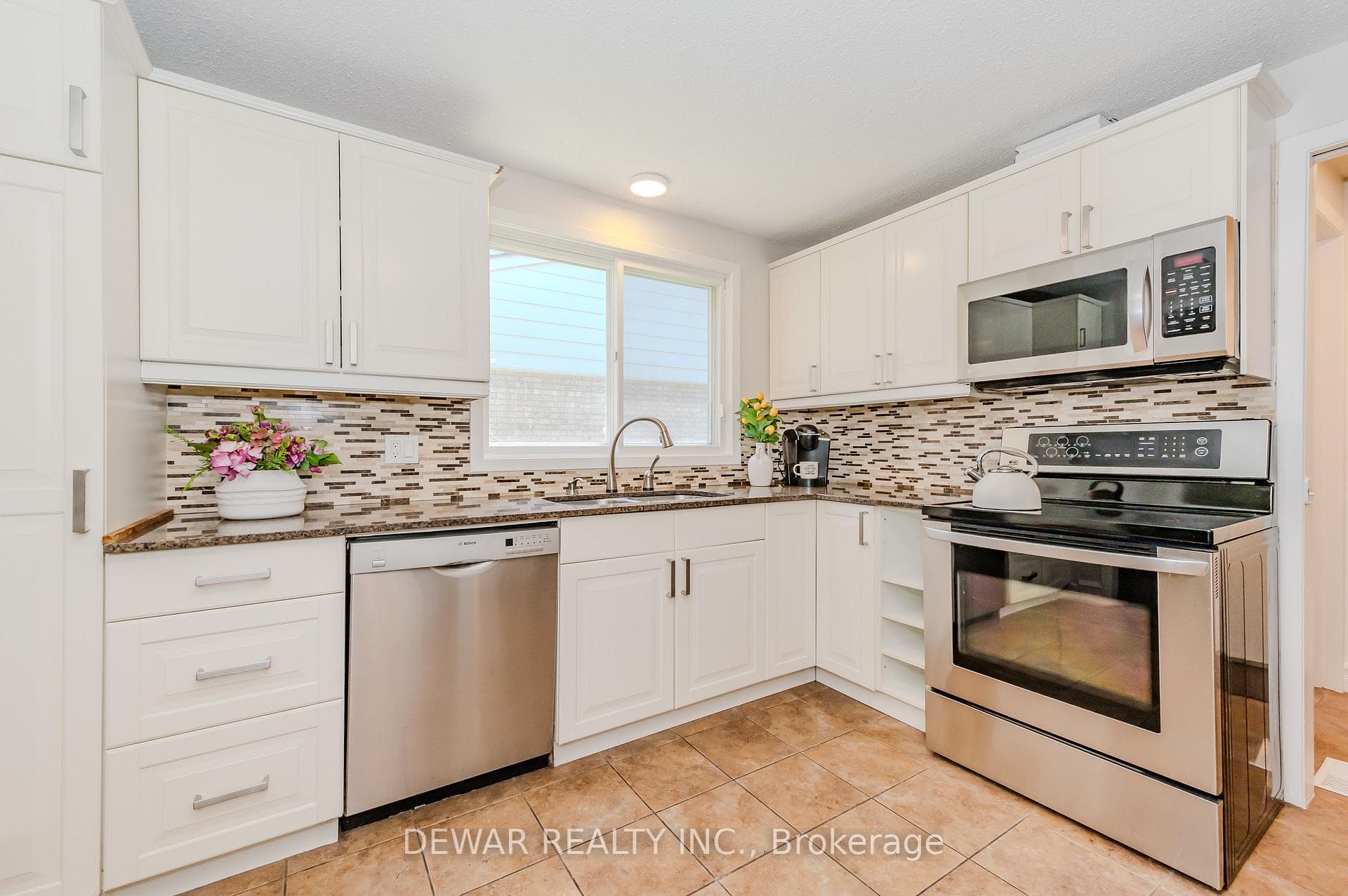 39 Alderwood Crescent photo 14