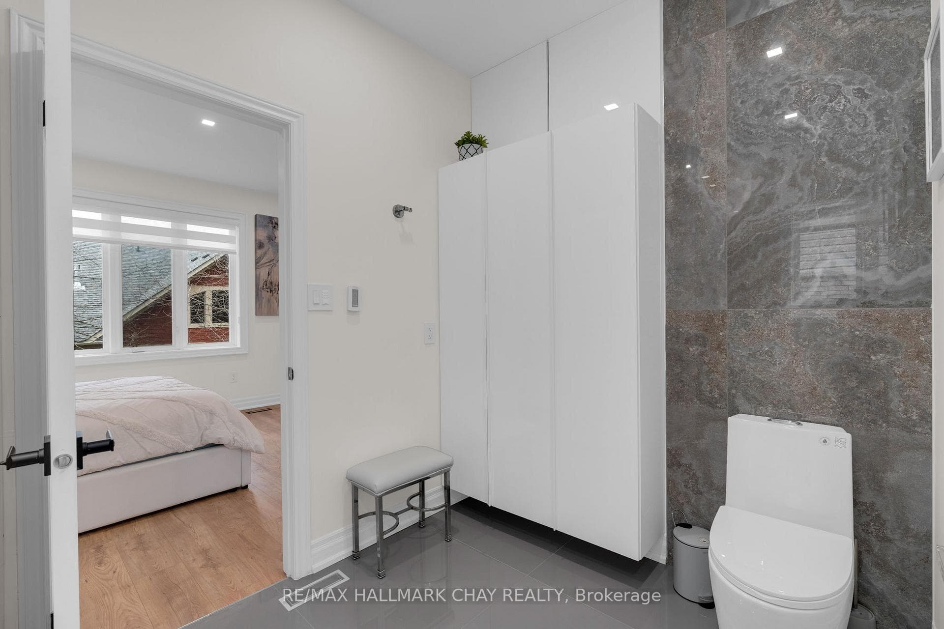 16 Oakmont Avenue photo 18