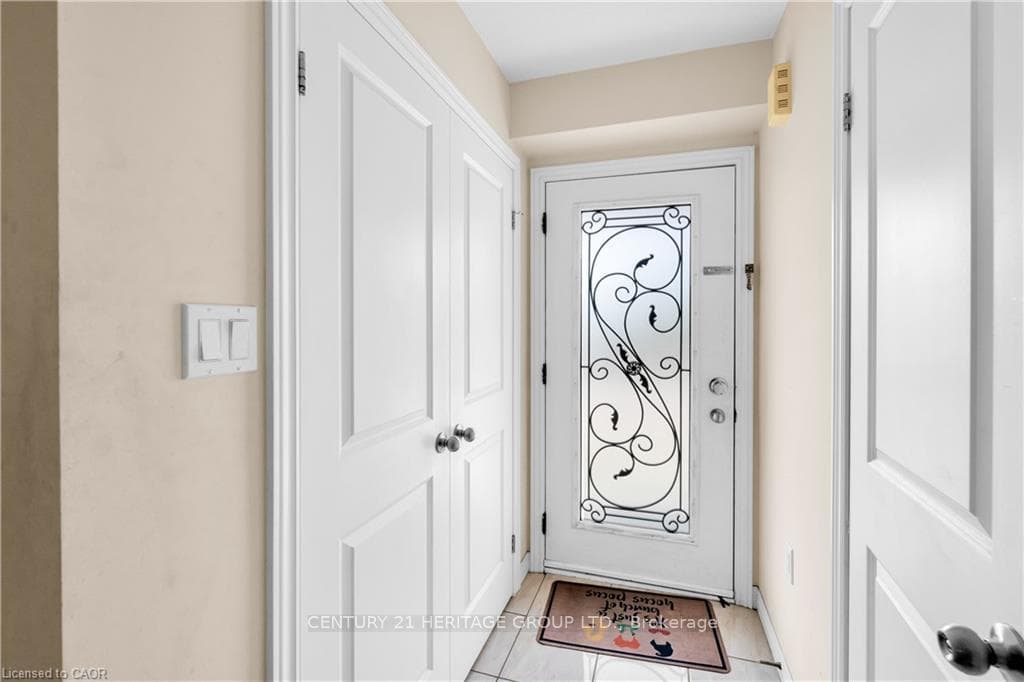 1354 Upper Sherman Avenue photo 32