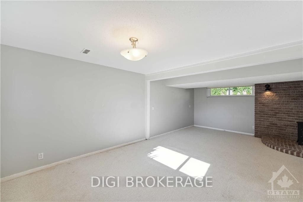 44 LEEMING Drive photo 23
