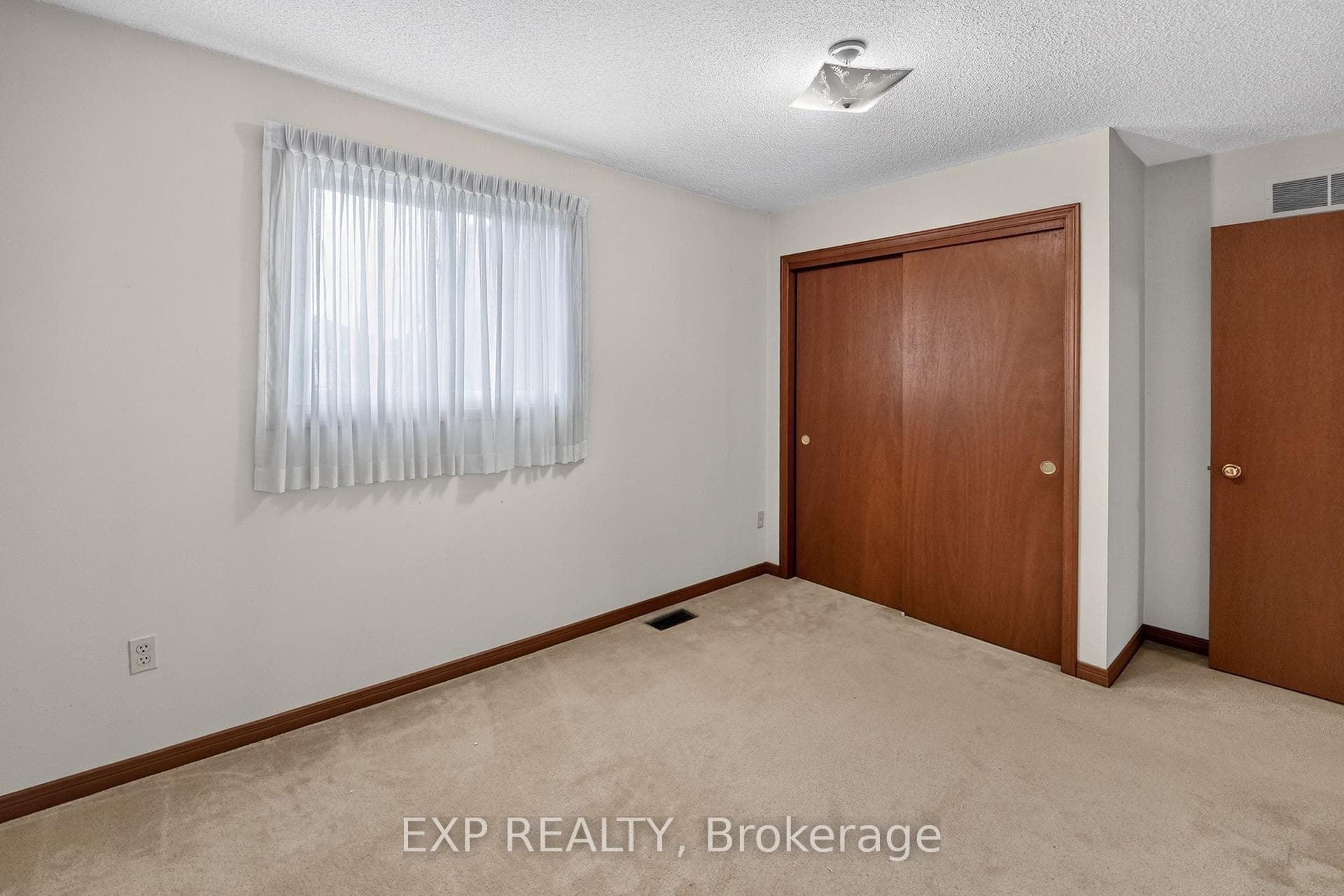 38 Farmington Drive photo 24