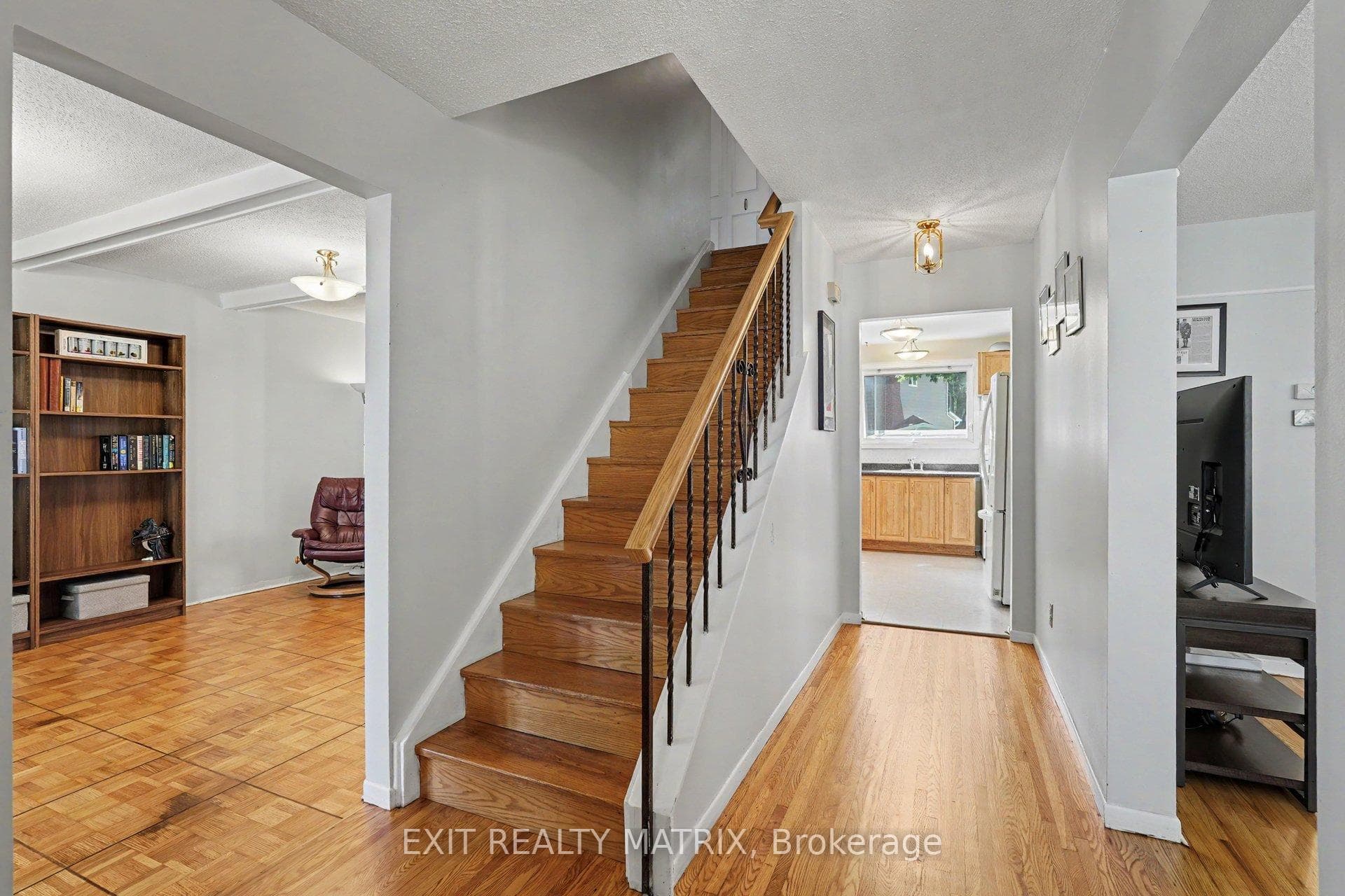 18 Highpark Crescent photo 7