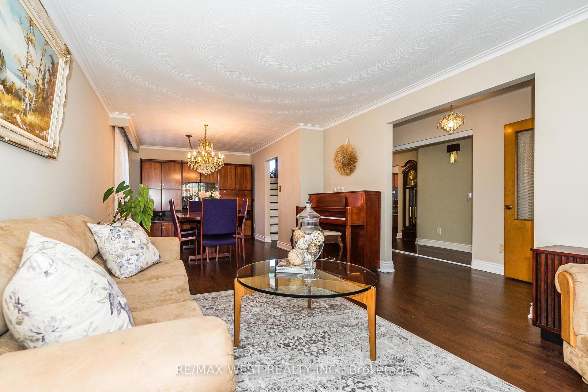 467 Renforth Drive photo 10