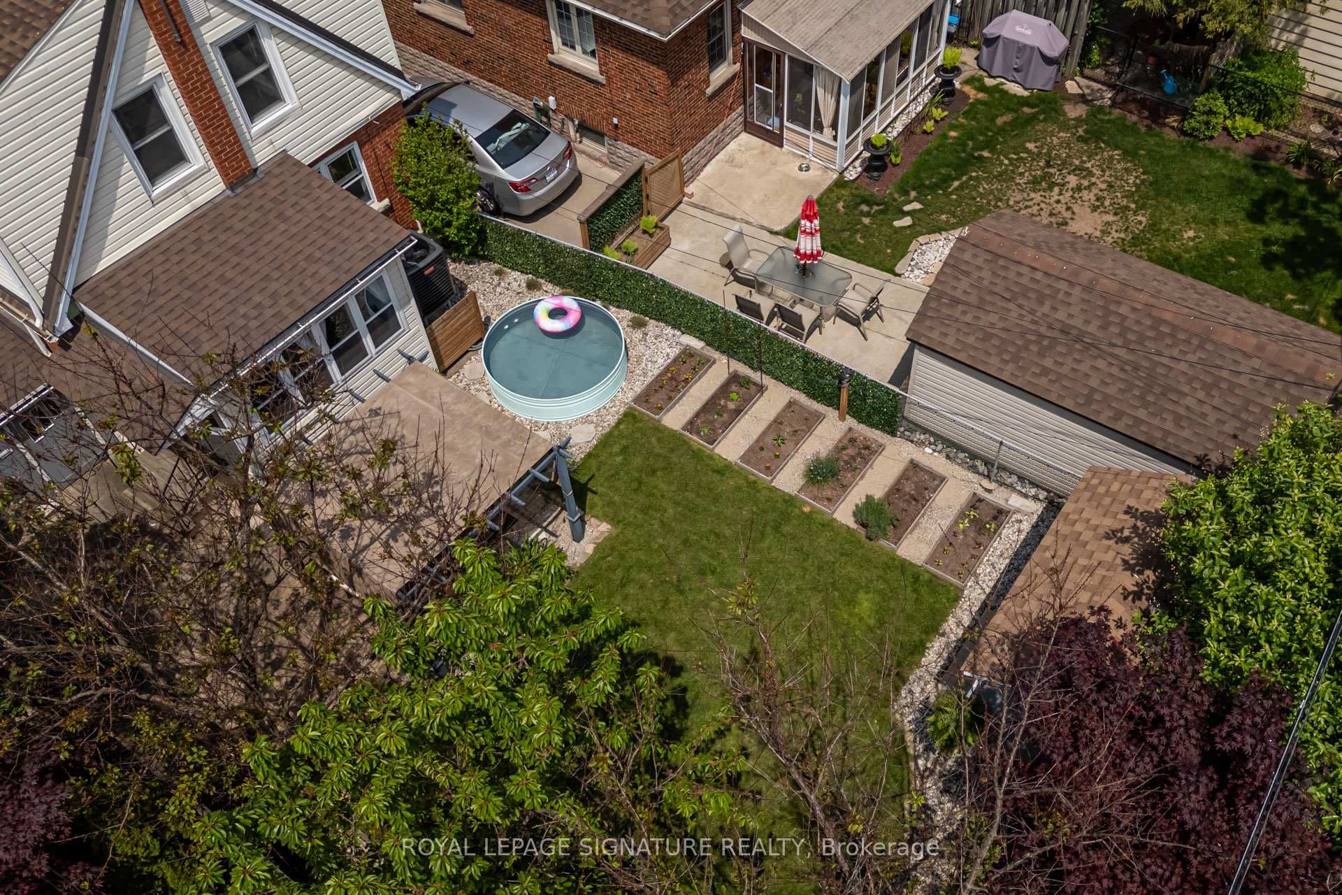 65 Cameron Avenue photo 32