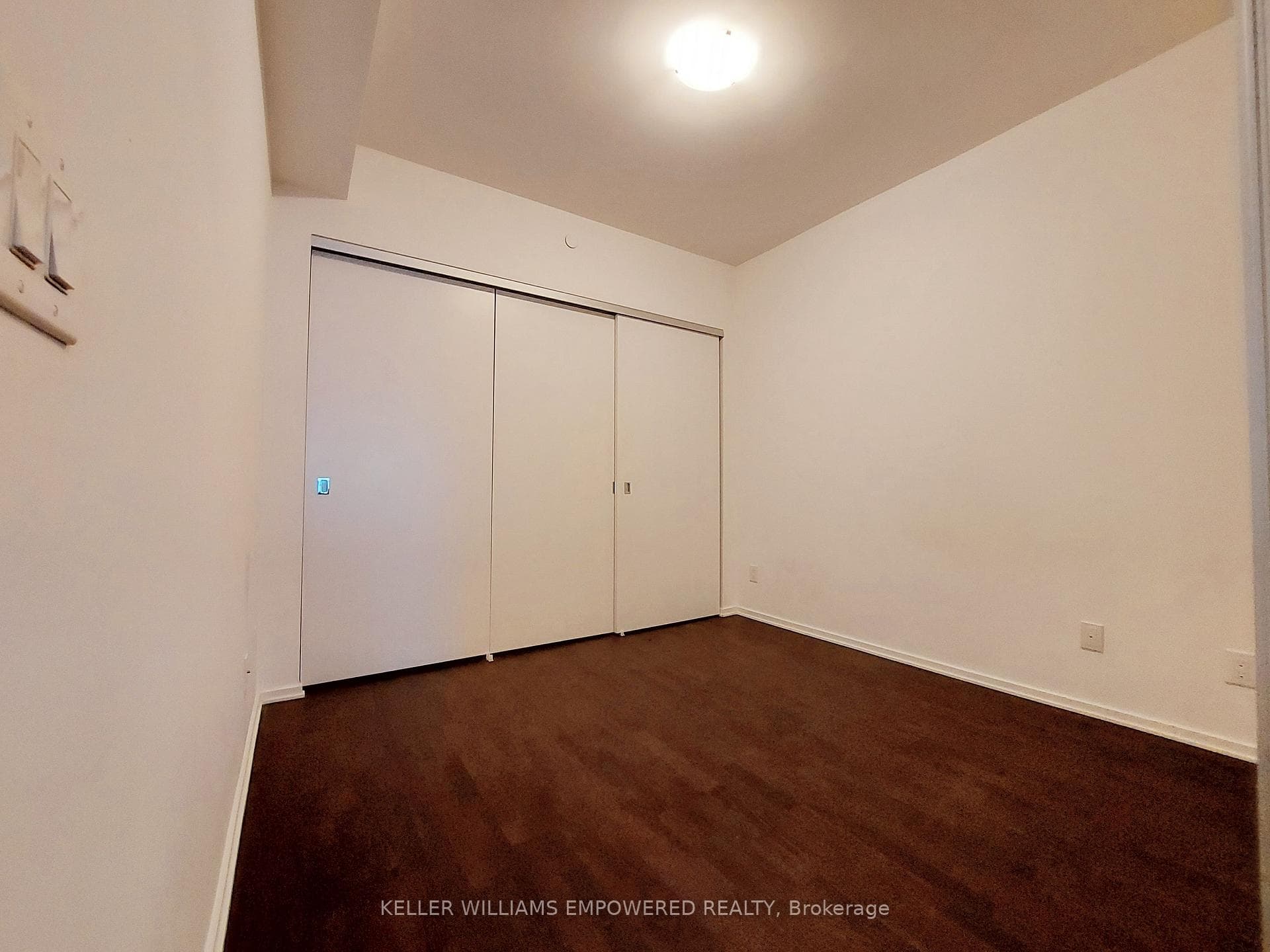 1 Bloor Street Unit 5408 photo 17