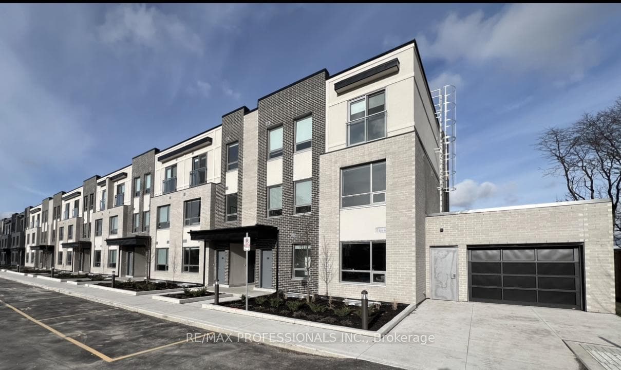 62 Dixfield Drive Unit 130 photo 1
