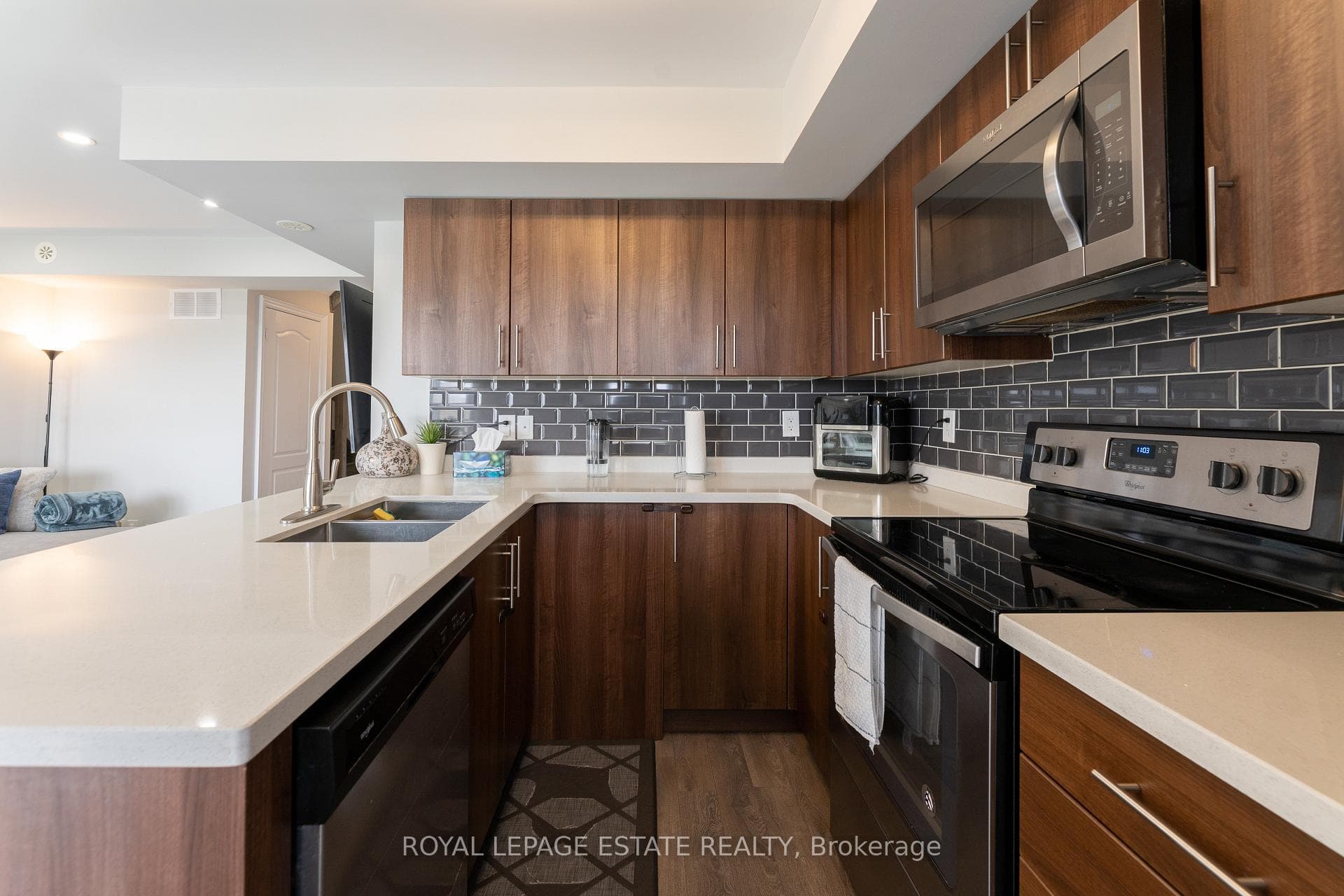 30 Dunsheath Way Unit 511 photo 10