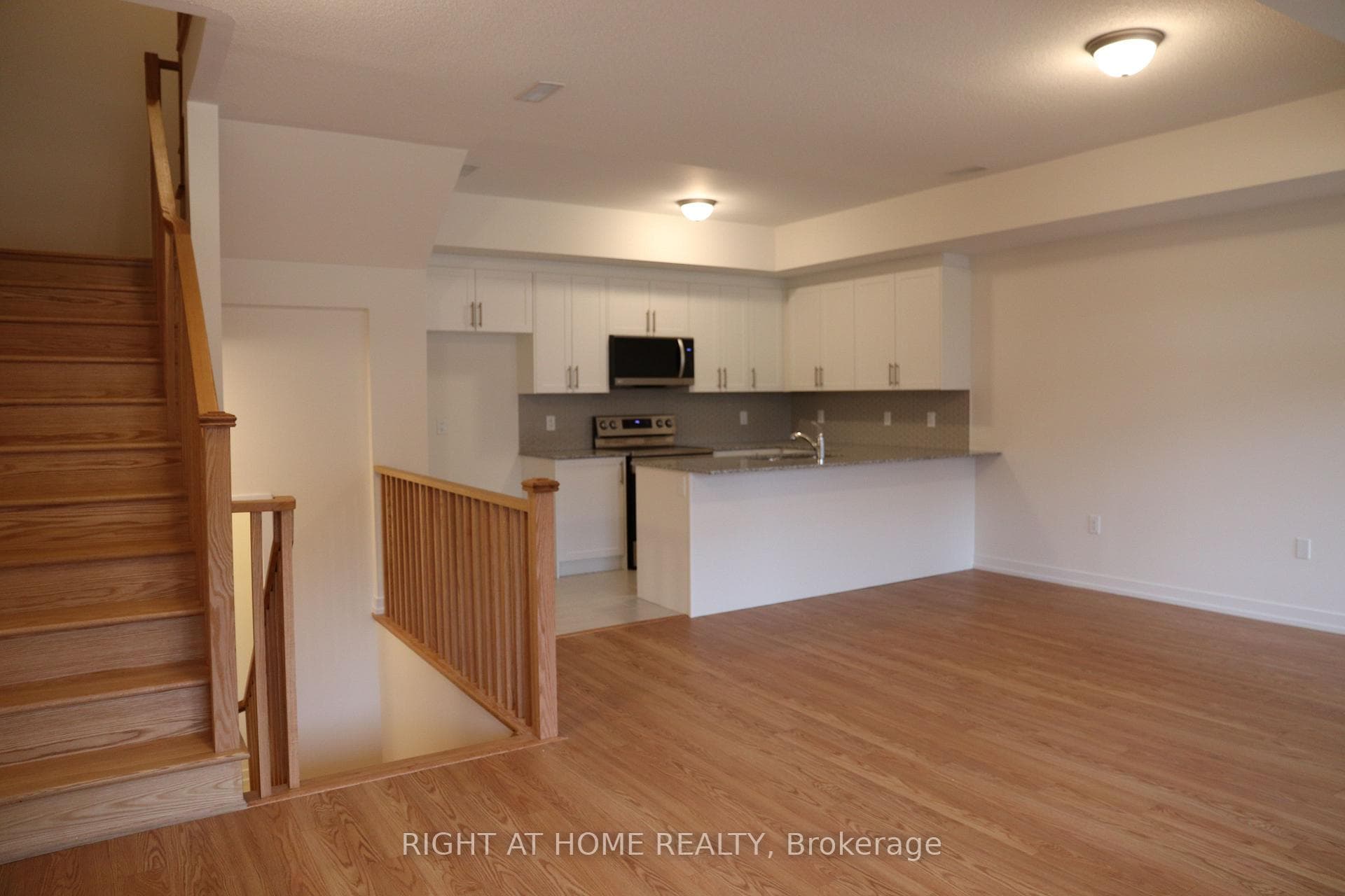 1541 Hilson Heights photo 12