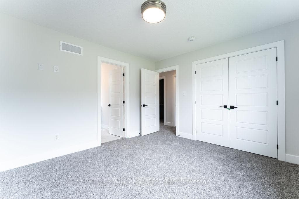409 Breakwater Boulevard photo 20