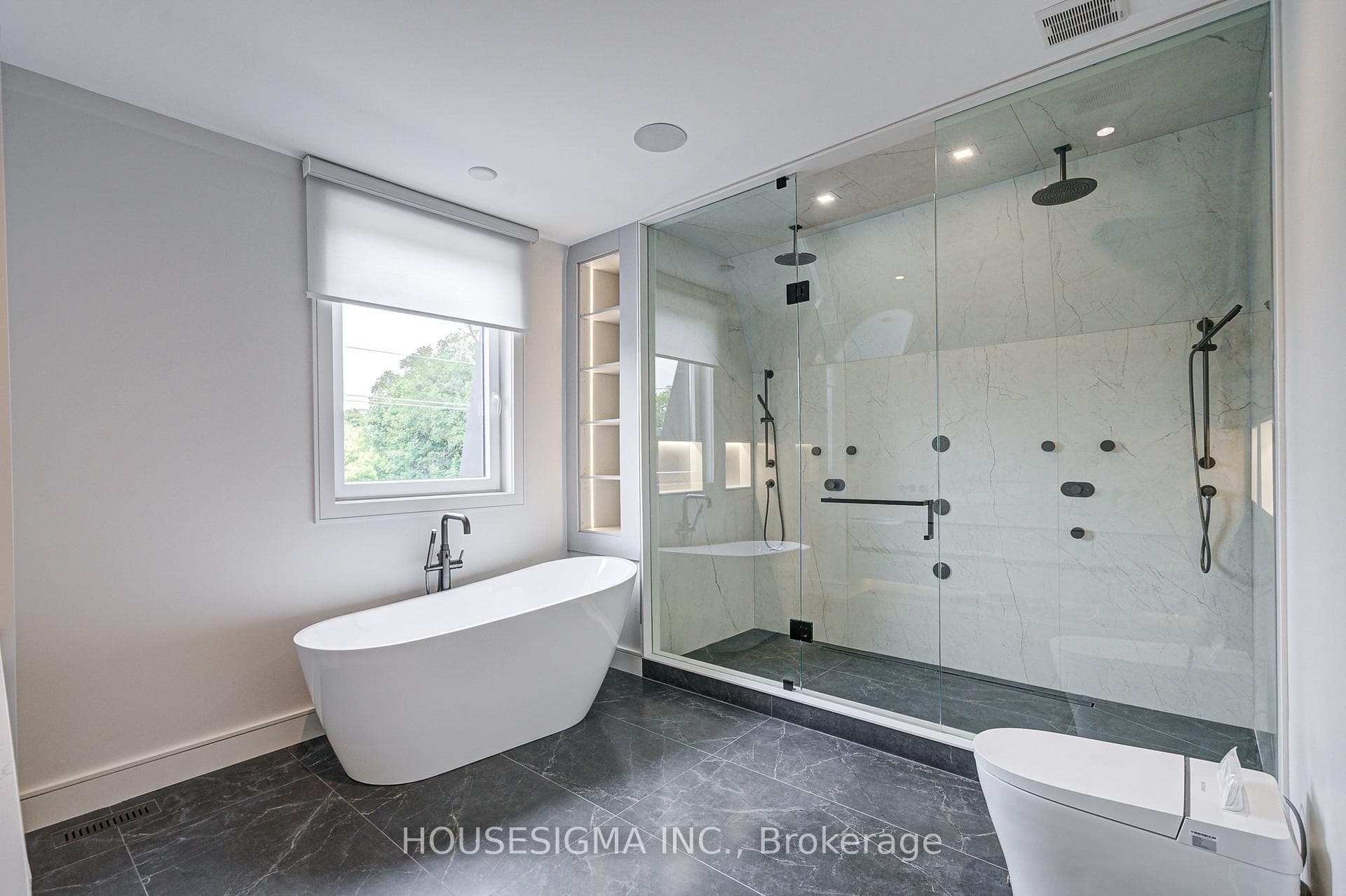 151 Dewbourne Avenue photo 13